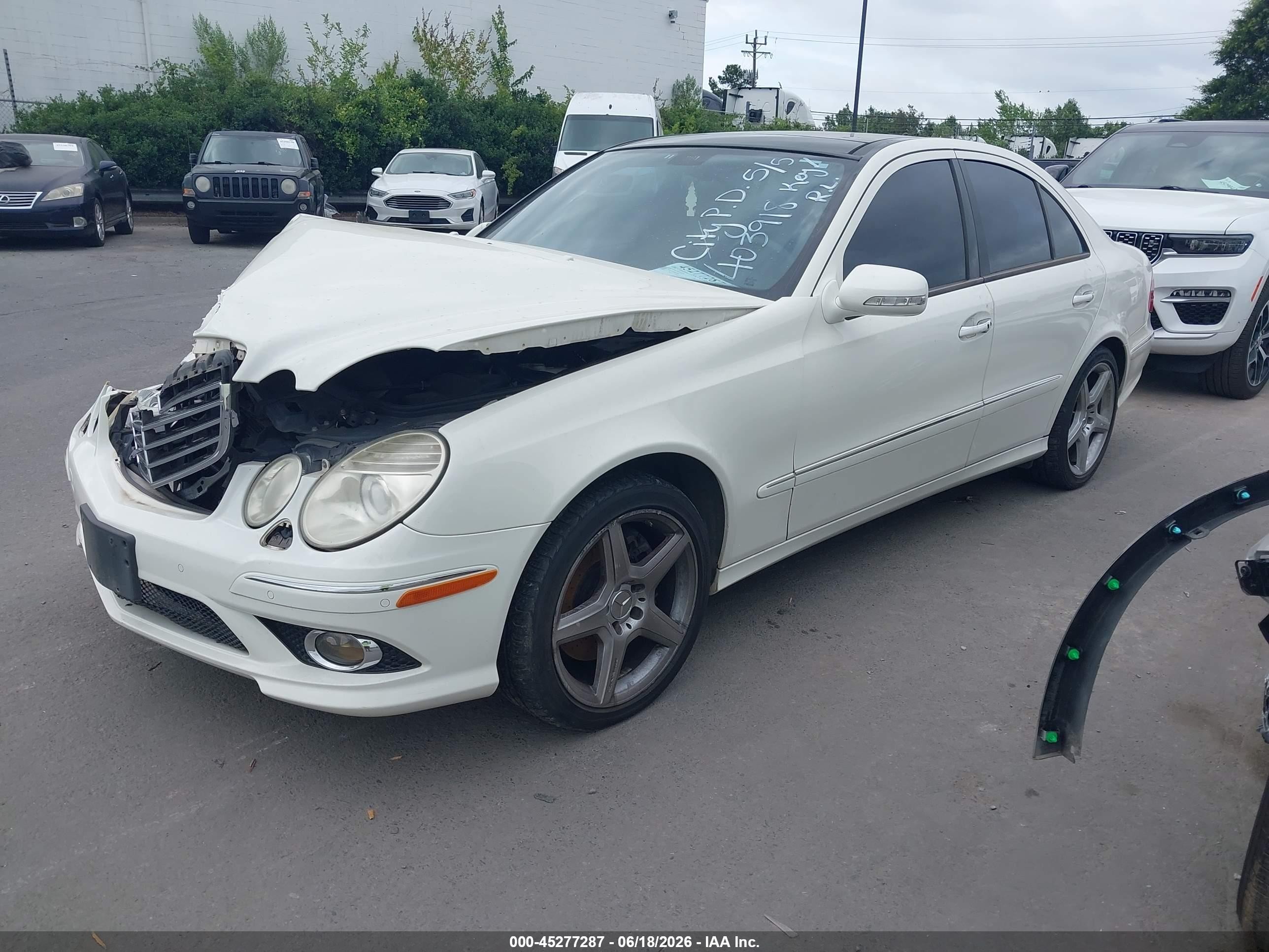 2009 Mercedes-benz E 350 4matic Cream vin: WDBUF87X69B403918