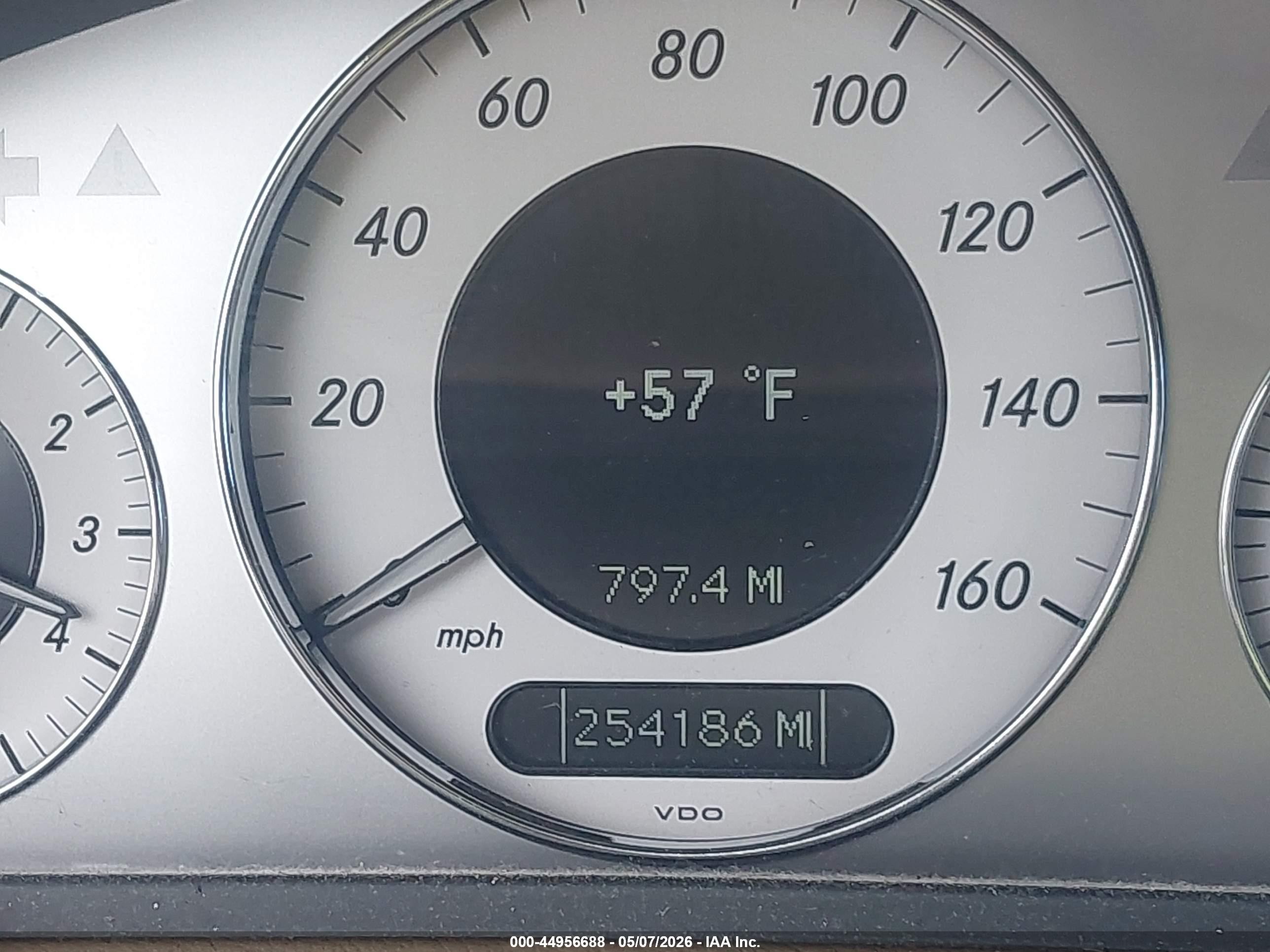 2009 Mercedes-benz E 350 4matic White vin: WDBUF87X79B393982