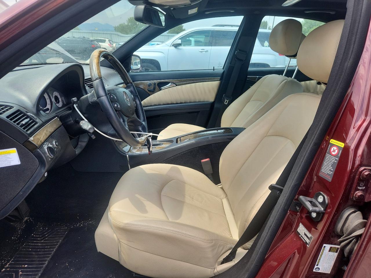 2007 Mercedes-benz E 350 4matic Maroon vin: WDBUF87X87B139243