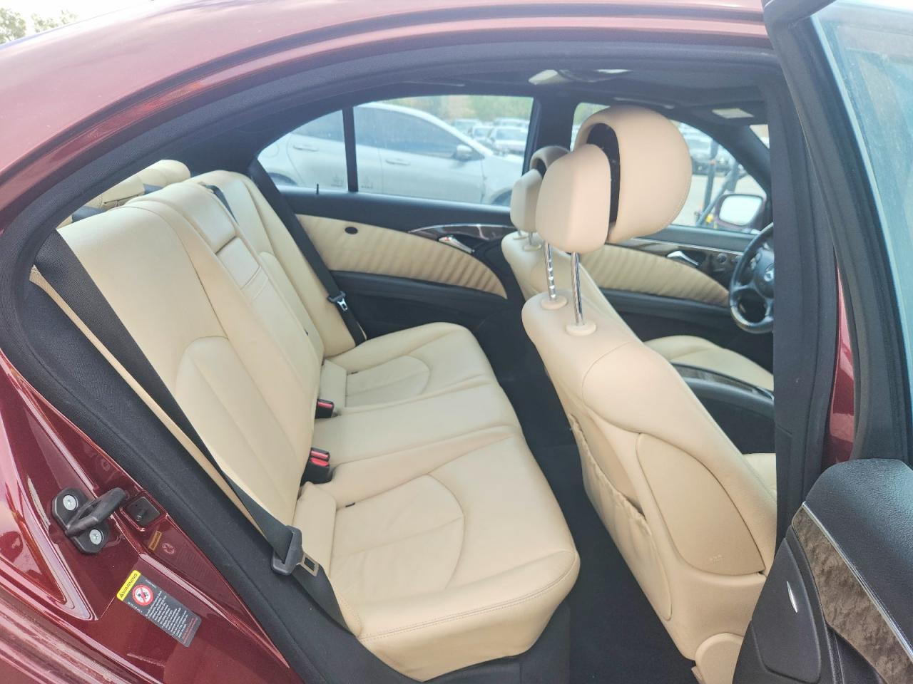 2007 Mercedes-benz E 350 4matic Maroon vin: WDBUF87X87B139243