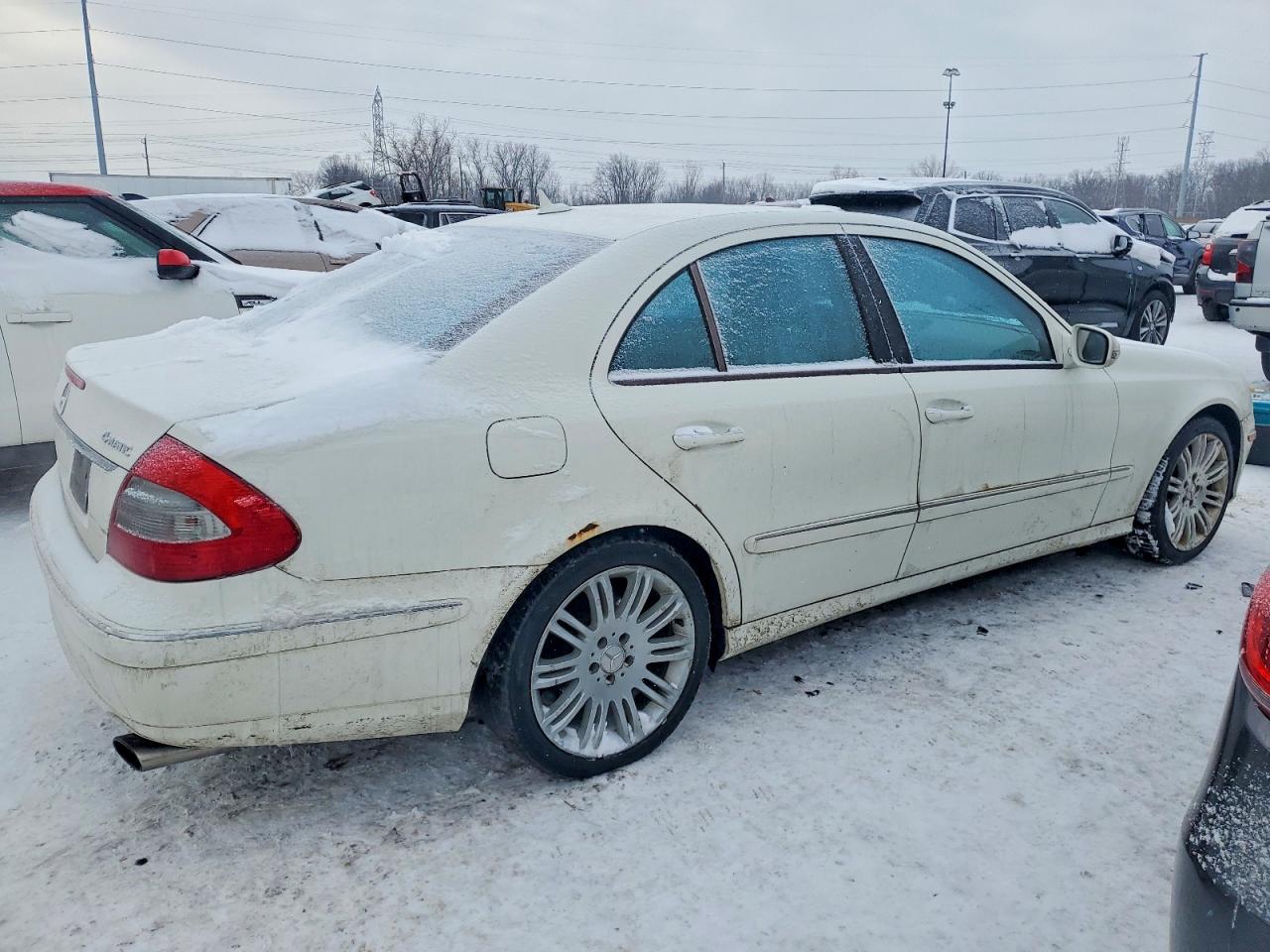 2007 Mercedes-benz E 350 4matic White vin: WDBUF87X97X222067