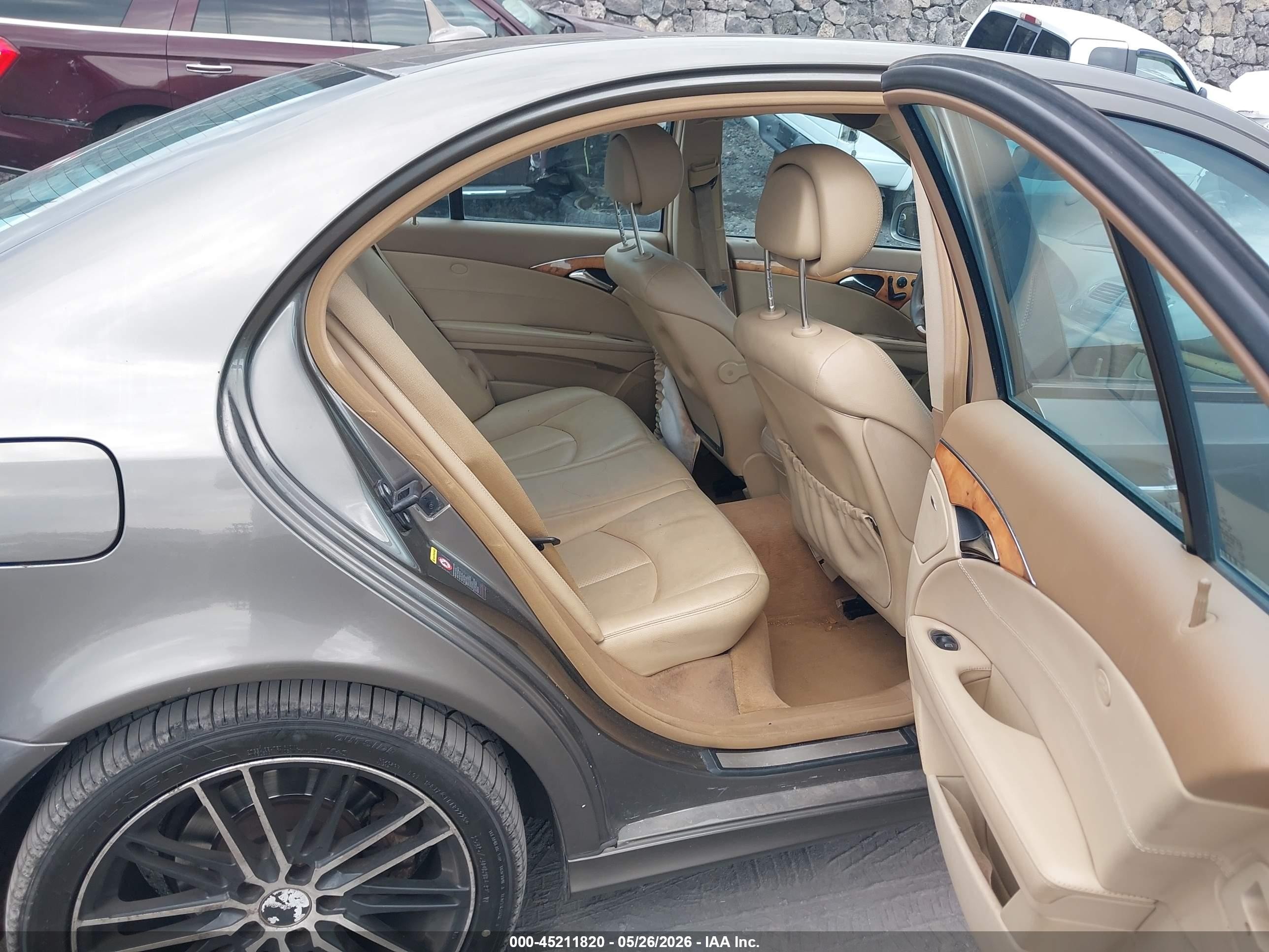 2008 Mercedes-benz E 350 4matic Brown vin: WDBUF87X98B211763