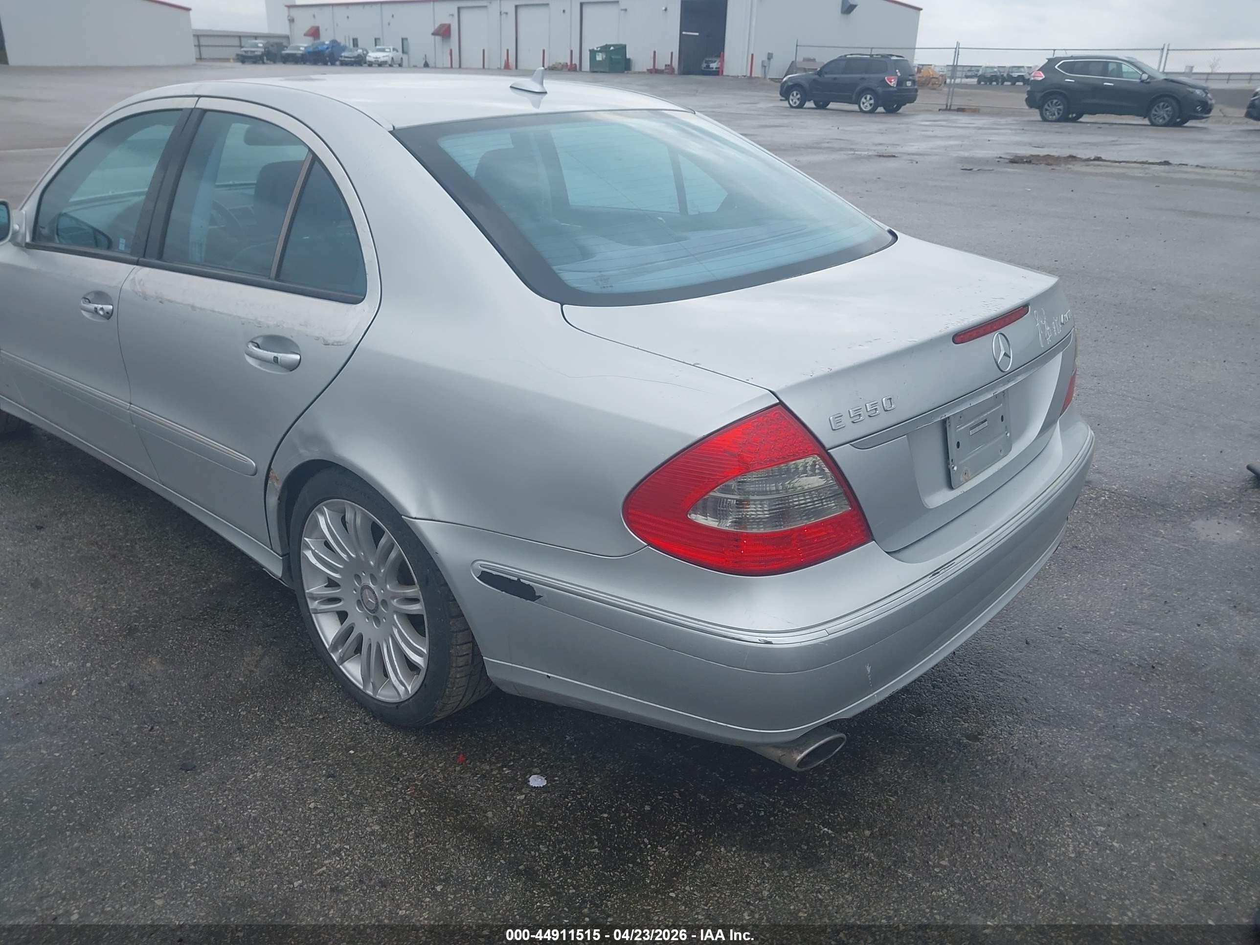 2008 Mercedes-benz E 550 4matic Silver vin: WDBUF90X68B229234