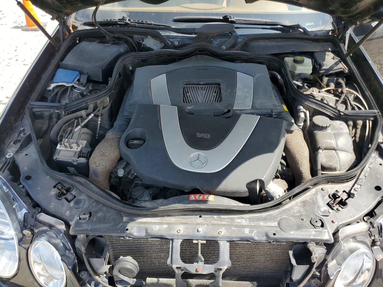 2007 Mercedes-benz E 550 4matic Black vin: WDBUF90X97X212929