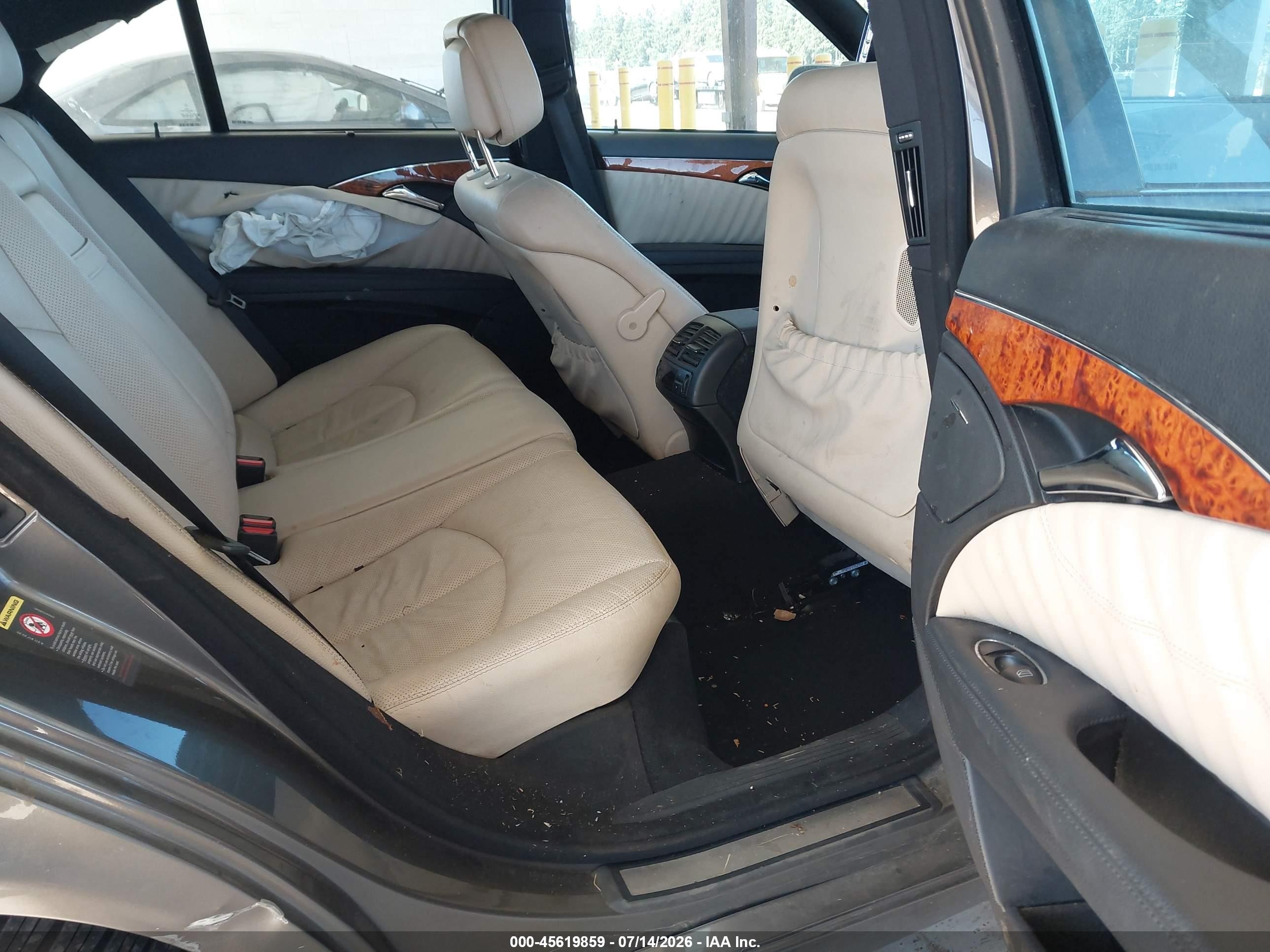 2008 Mercedes-benz E 550 4matic Gray vin: WDBUF90X98B277262