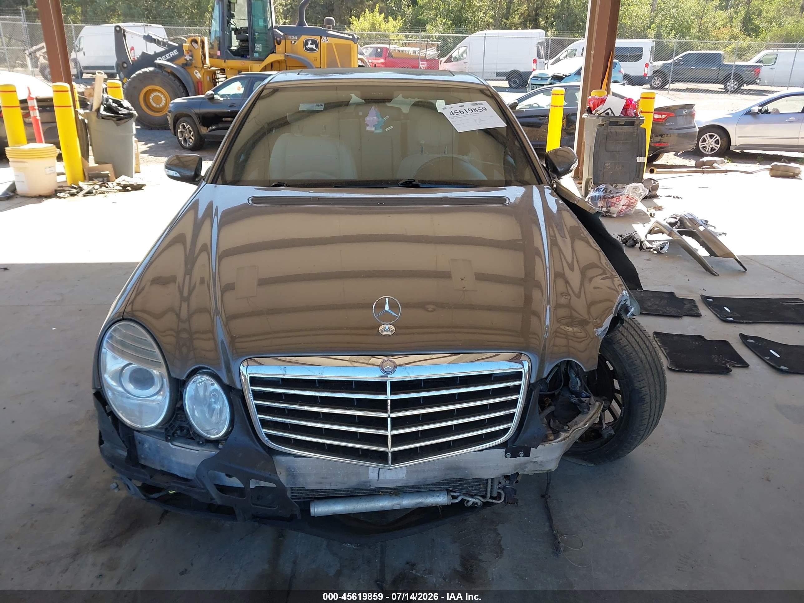 2008 Mercedes-benz E 550 4matic Gray vin: WDBUF90X98B277262