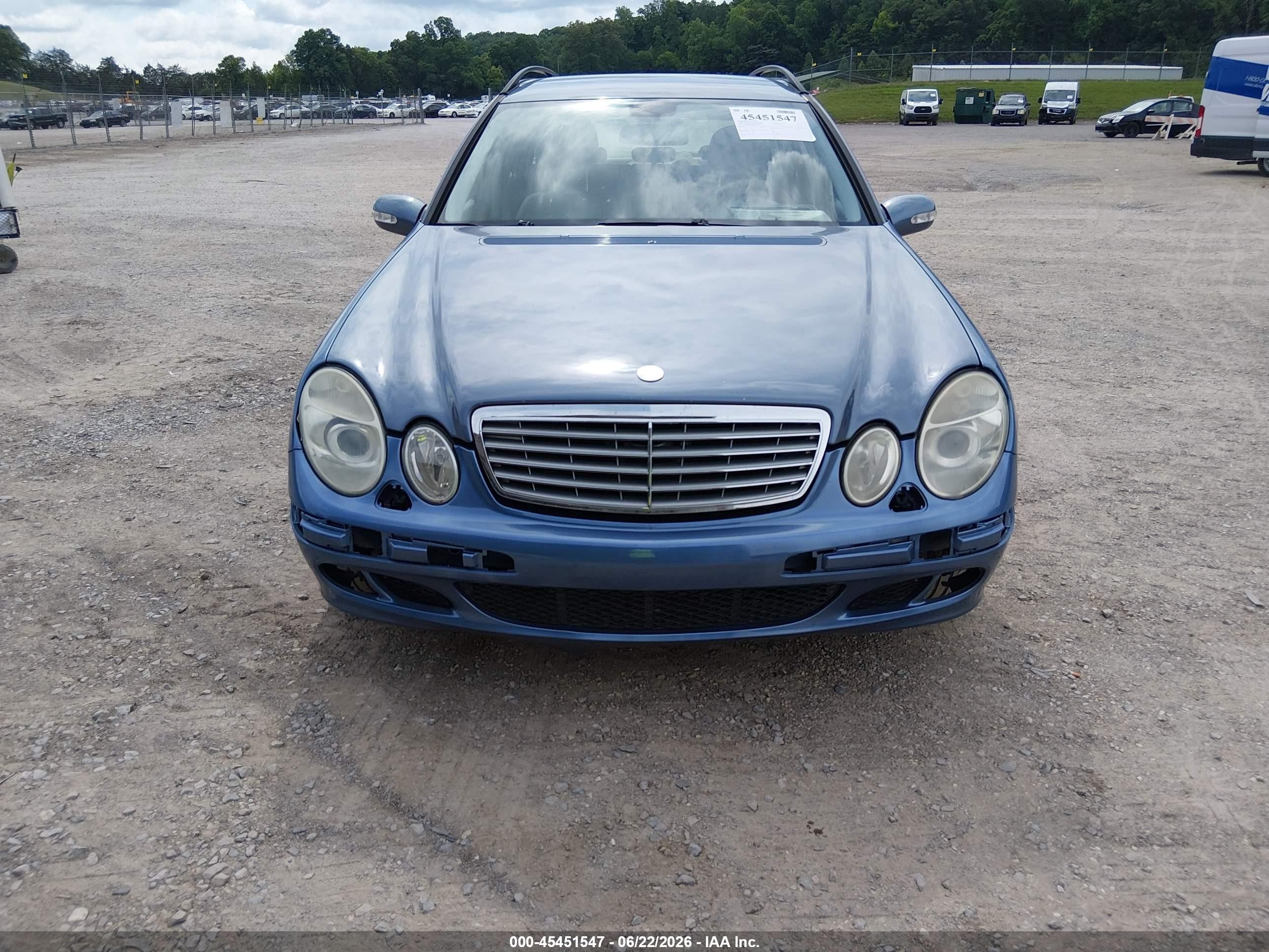 2006 Mercedes-benz E 350   Blue vin: WDBUH56J46A953707