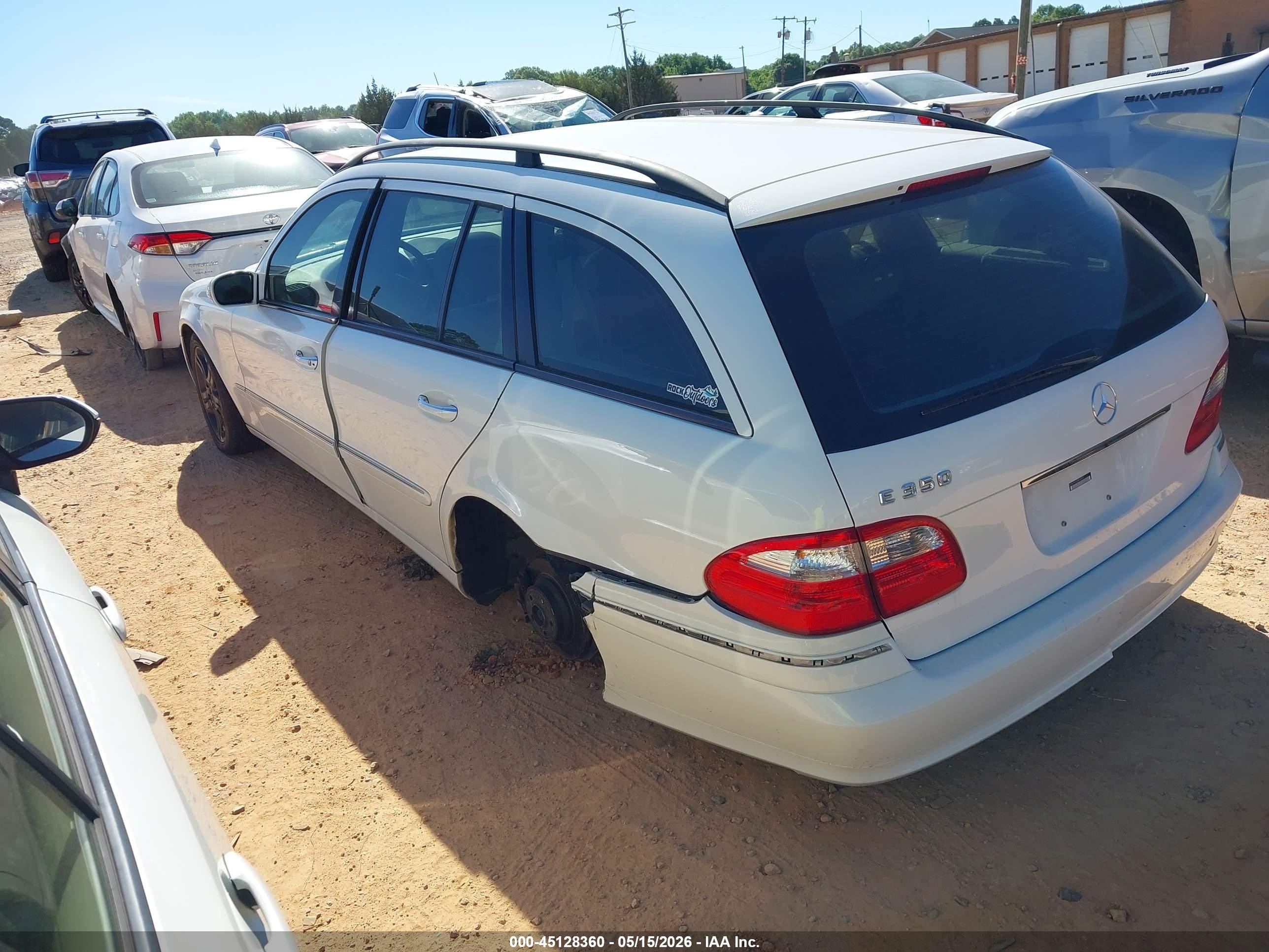 2006 Mercedes-benz E 350   White vin: WDBUH56J56A828859