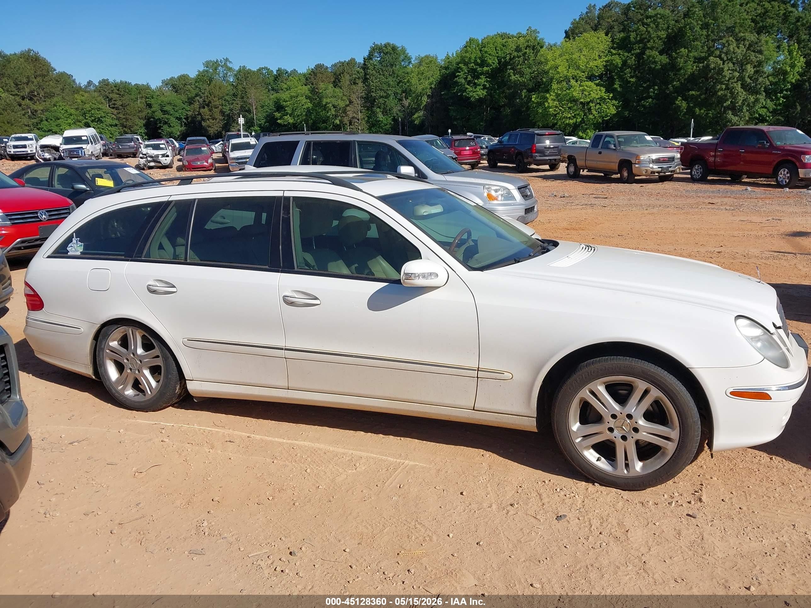 2006 Mercedes-benz E 350   White vin: WDBUH56J56A828859