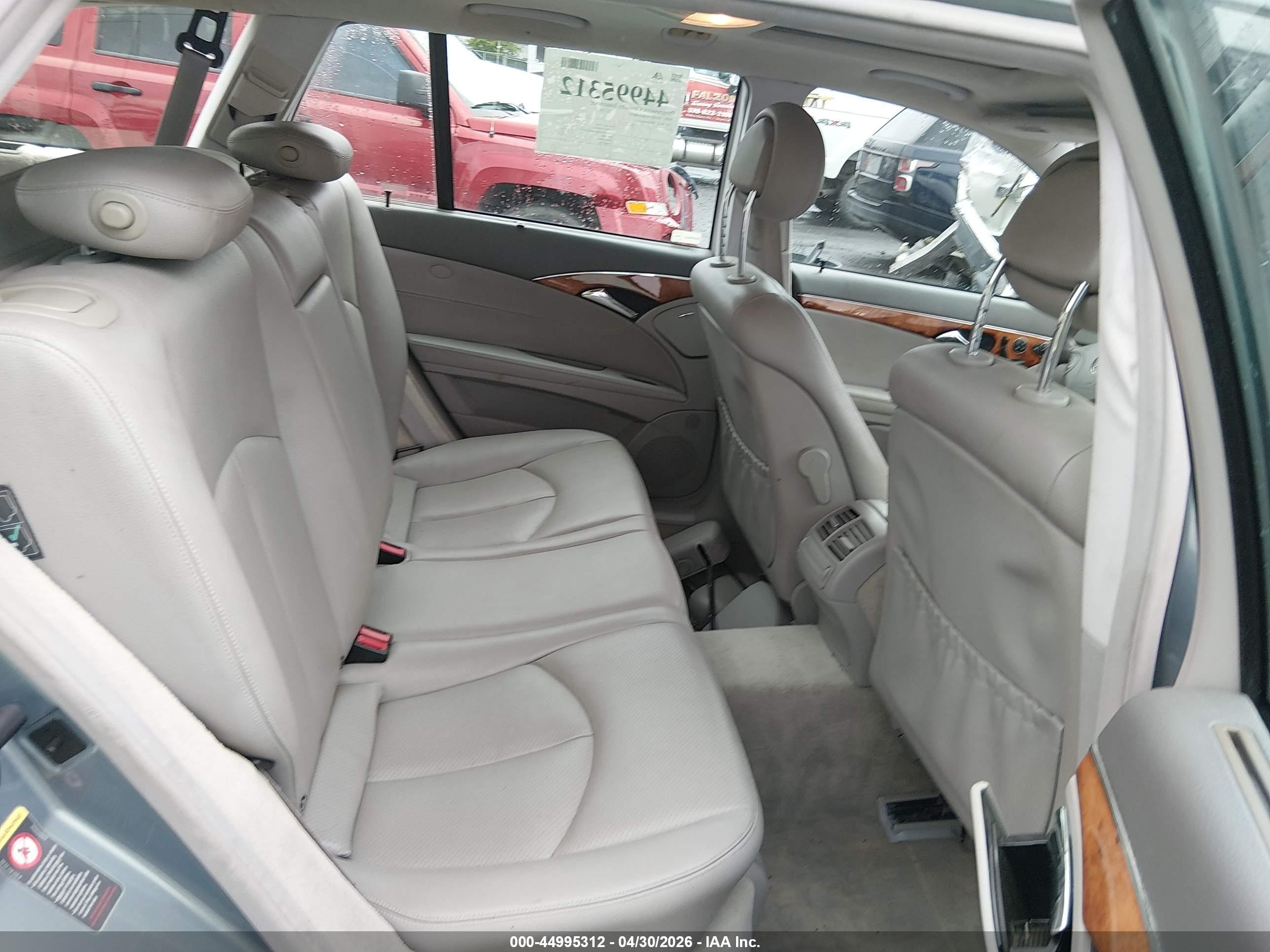 2005 Mercedes-benz E 320   Blue vin: WDBUH65J05A635072