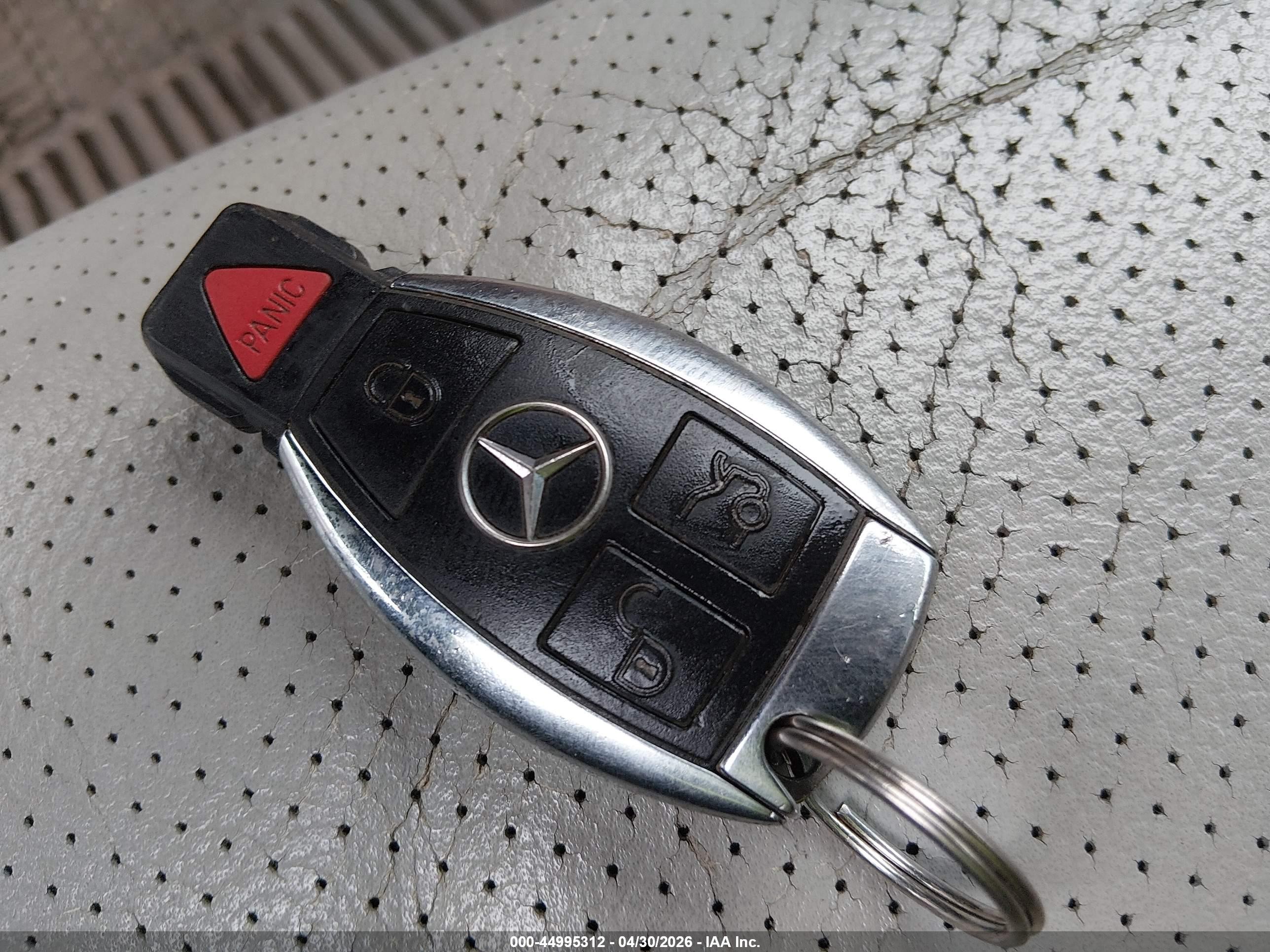 2005 Mercedes-benz E 320   Blue vin: WDBUH65J05A635072