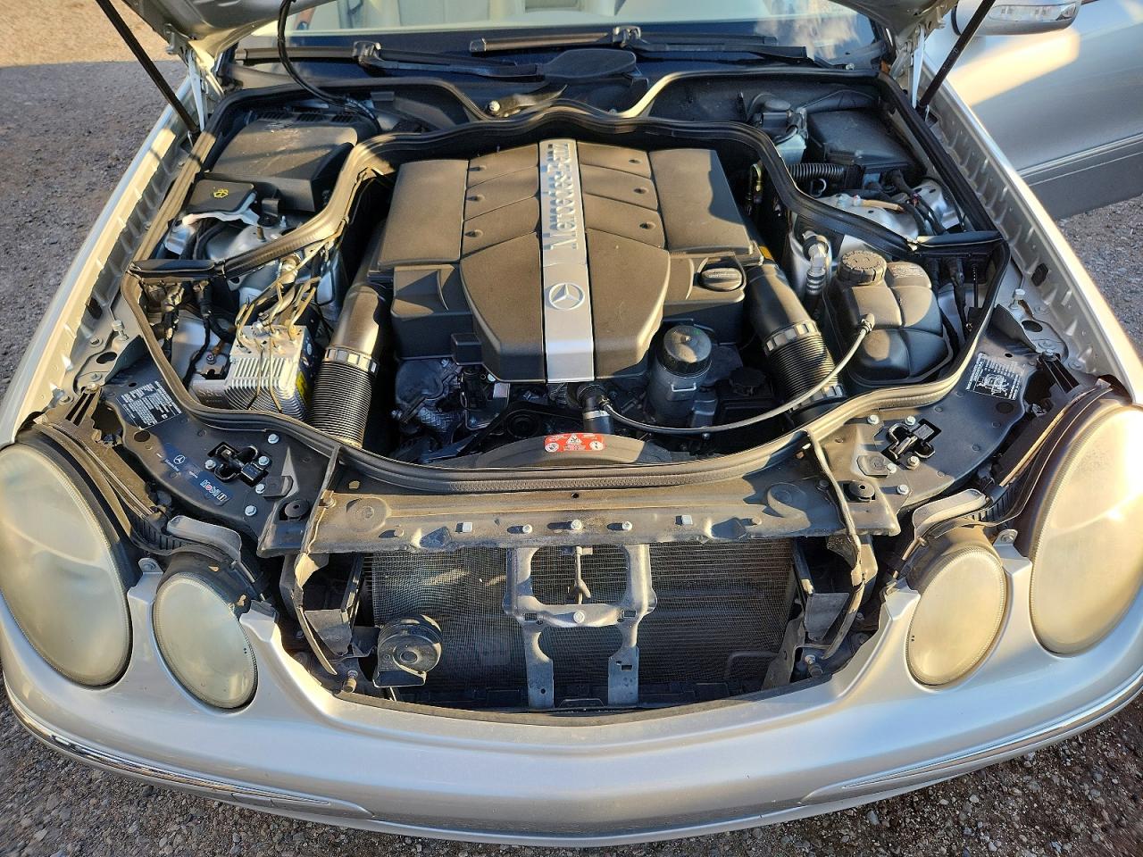 2004 Mercedes-benz E 320 Silver vin: WDBUH65J24A377541