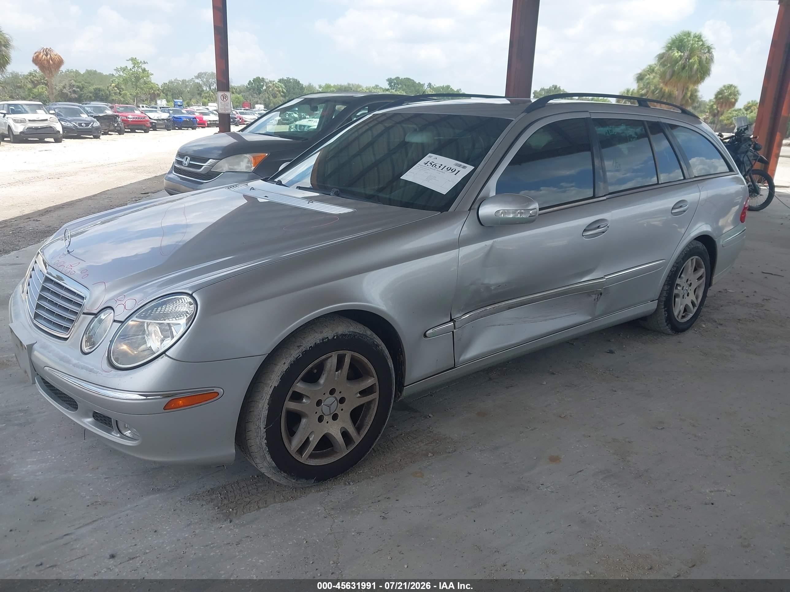 2004 Mercedes-benz E 320   Silver vin: WDBUH65J64A392124