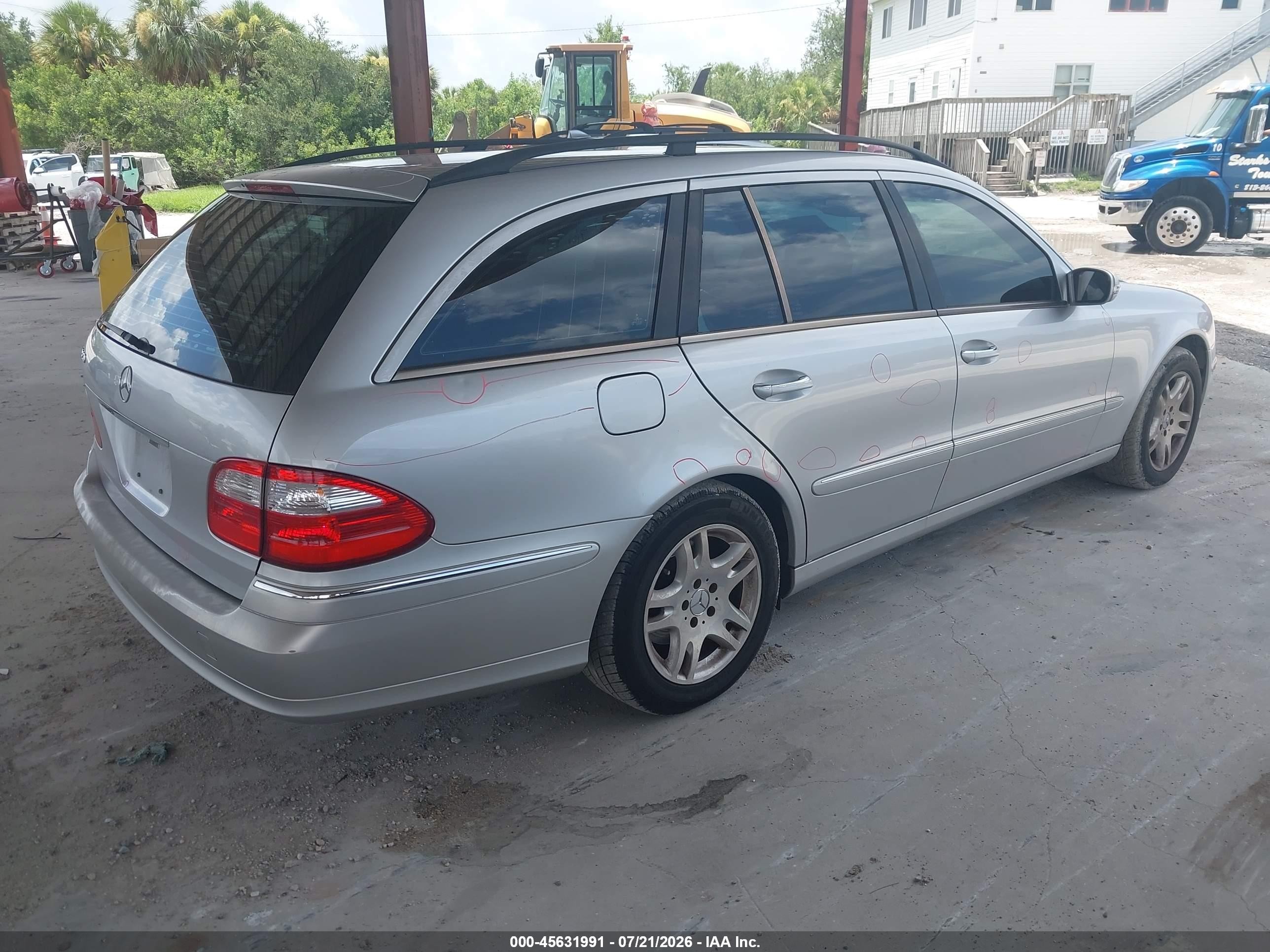 2004 Mercedes-benz E 320   Silver vin: WDBUH65J64A392124