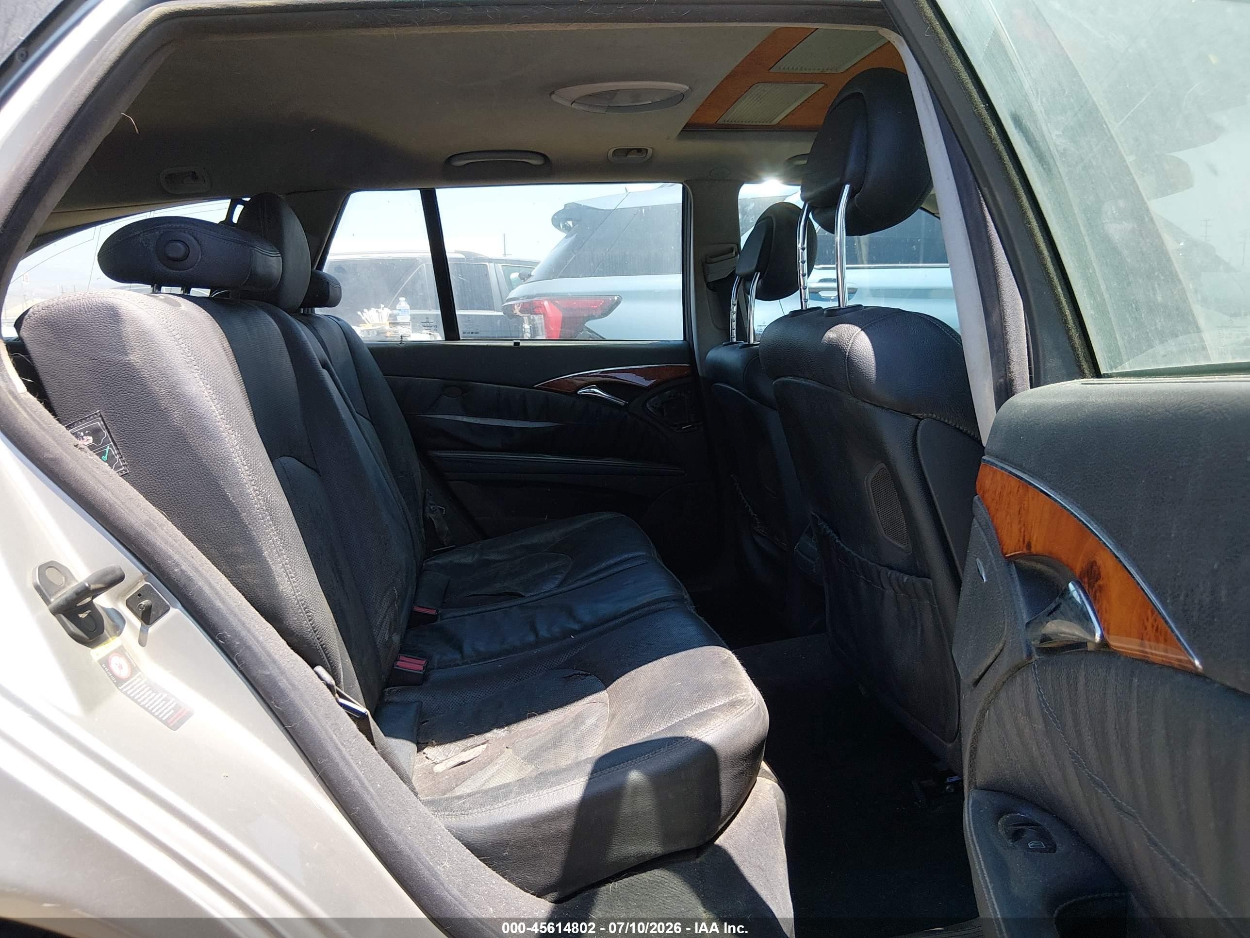 2004 Mercedes-benz E 320   Silver vin: WDBUH65J64A536836