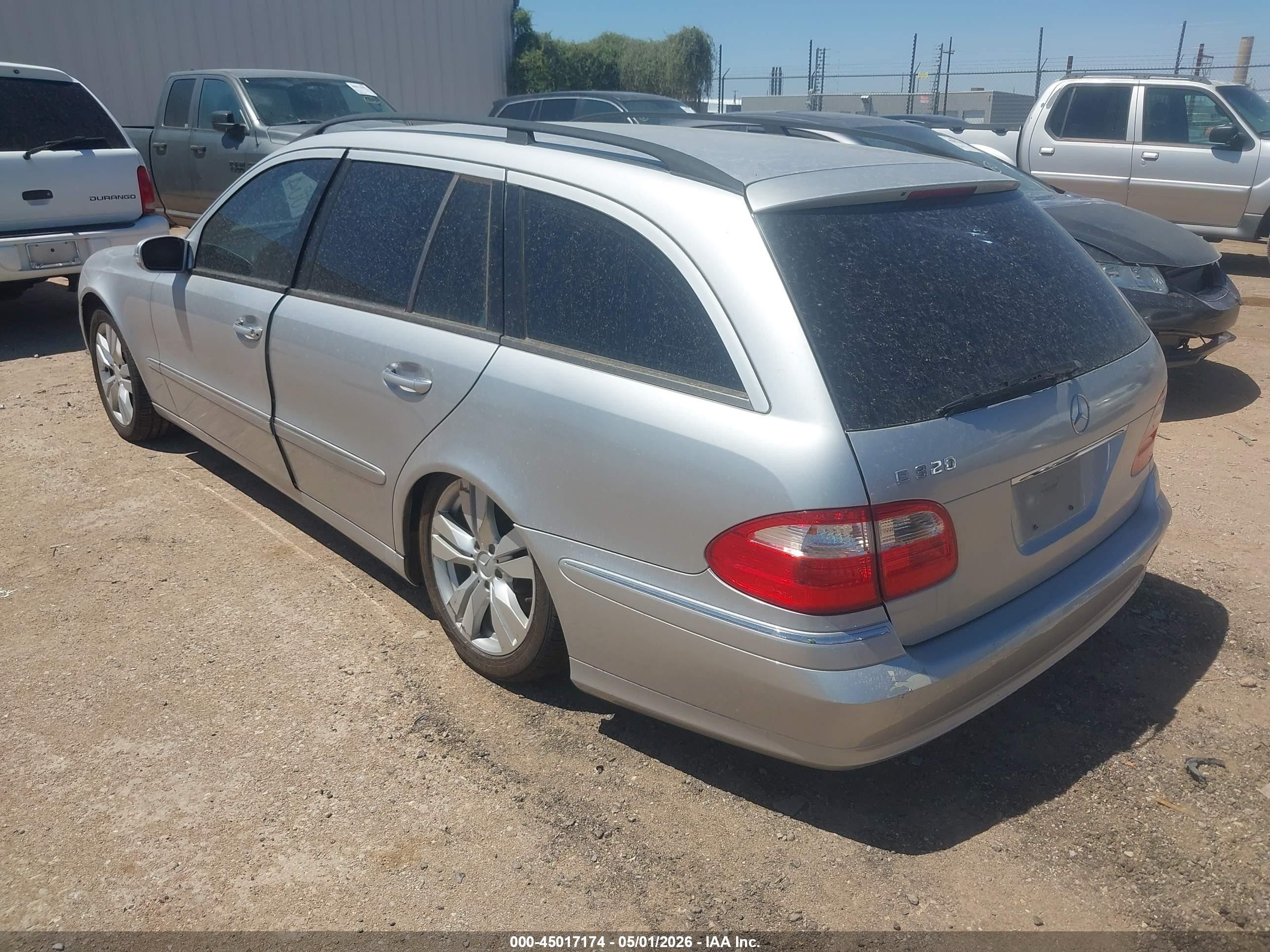2005 Mercedes-benz E 320   Серебряный vin: WDBUH65J65A633035