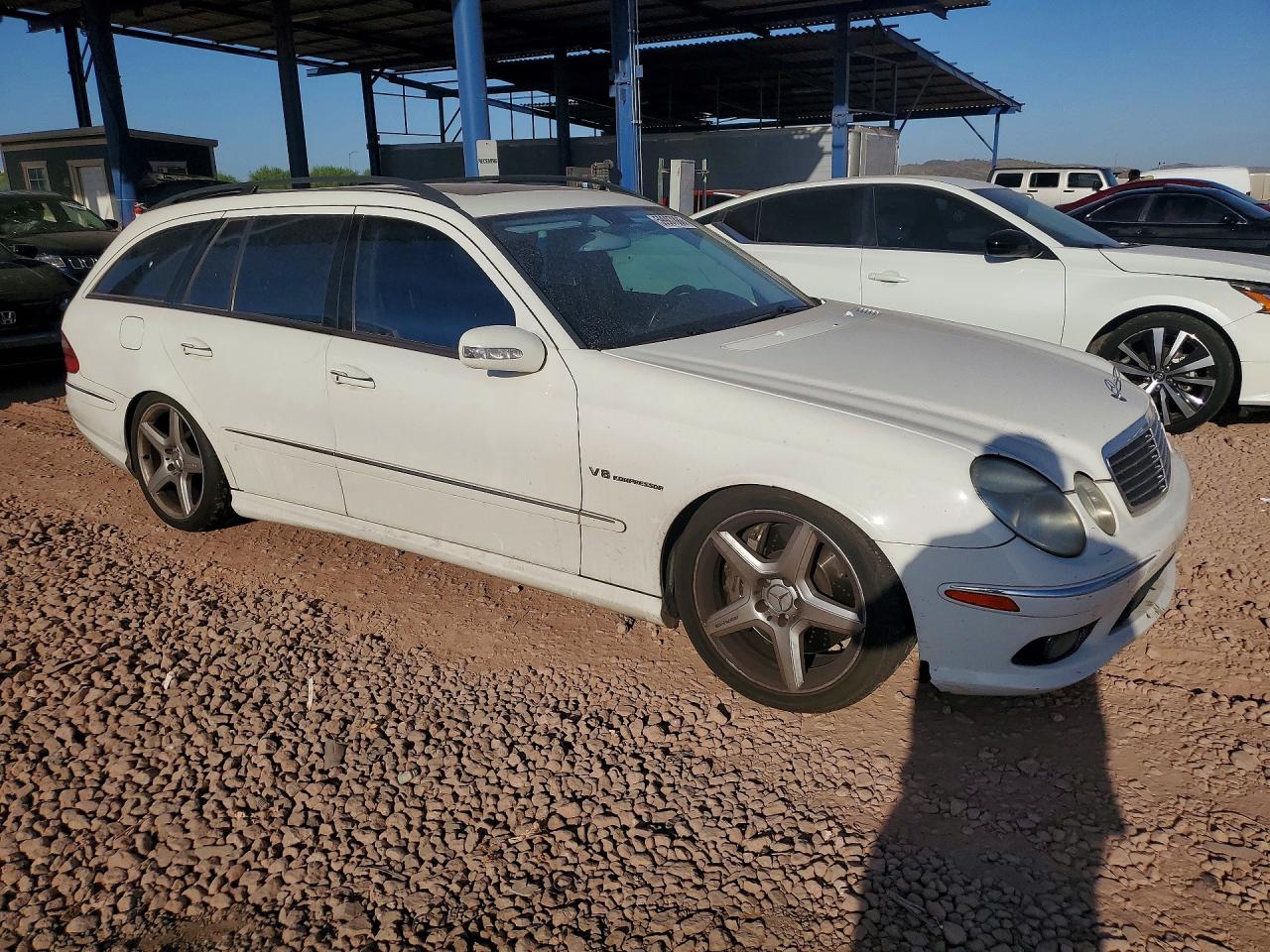 2005 Mercedes-benz E 55 Amg White vin: WDBUH76J75A758808