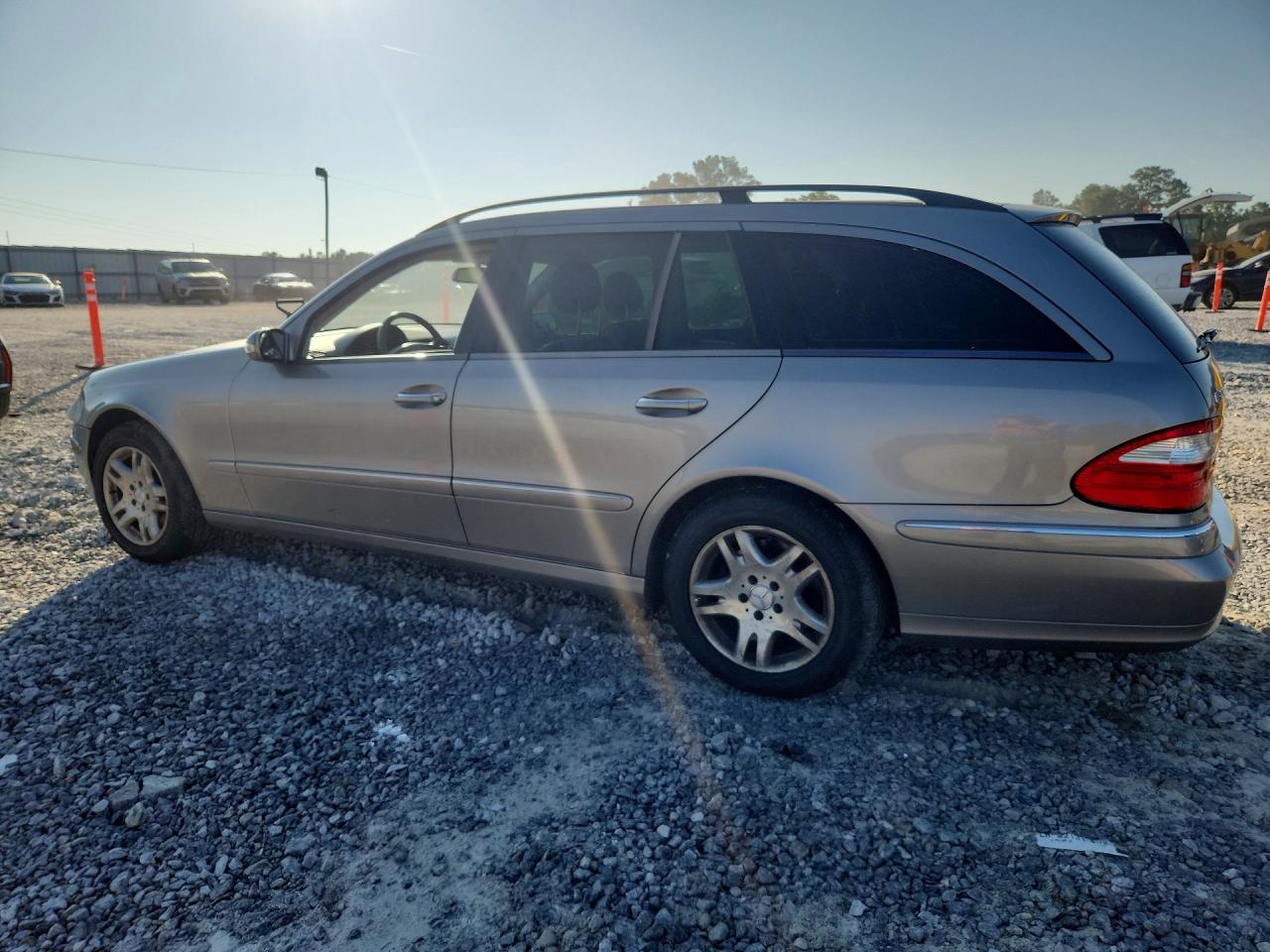 2005 Mercedes-benz E 320 4matic Gold vin: WDBUH82J65X167698