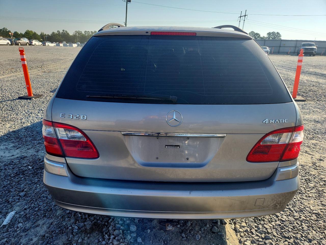 2005 Mercedes-benz E 320 4matic Gold vin: WDBUH82J65X167698