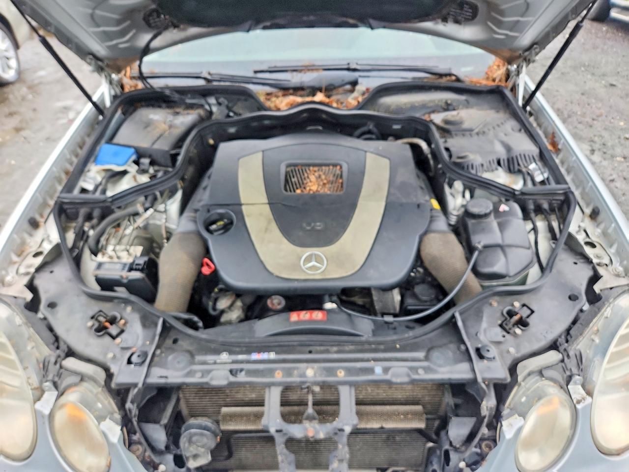 2009 Mercedes-benz E 350 4matic Silver vin: WDBUH87X29B366585