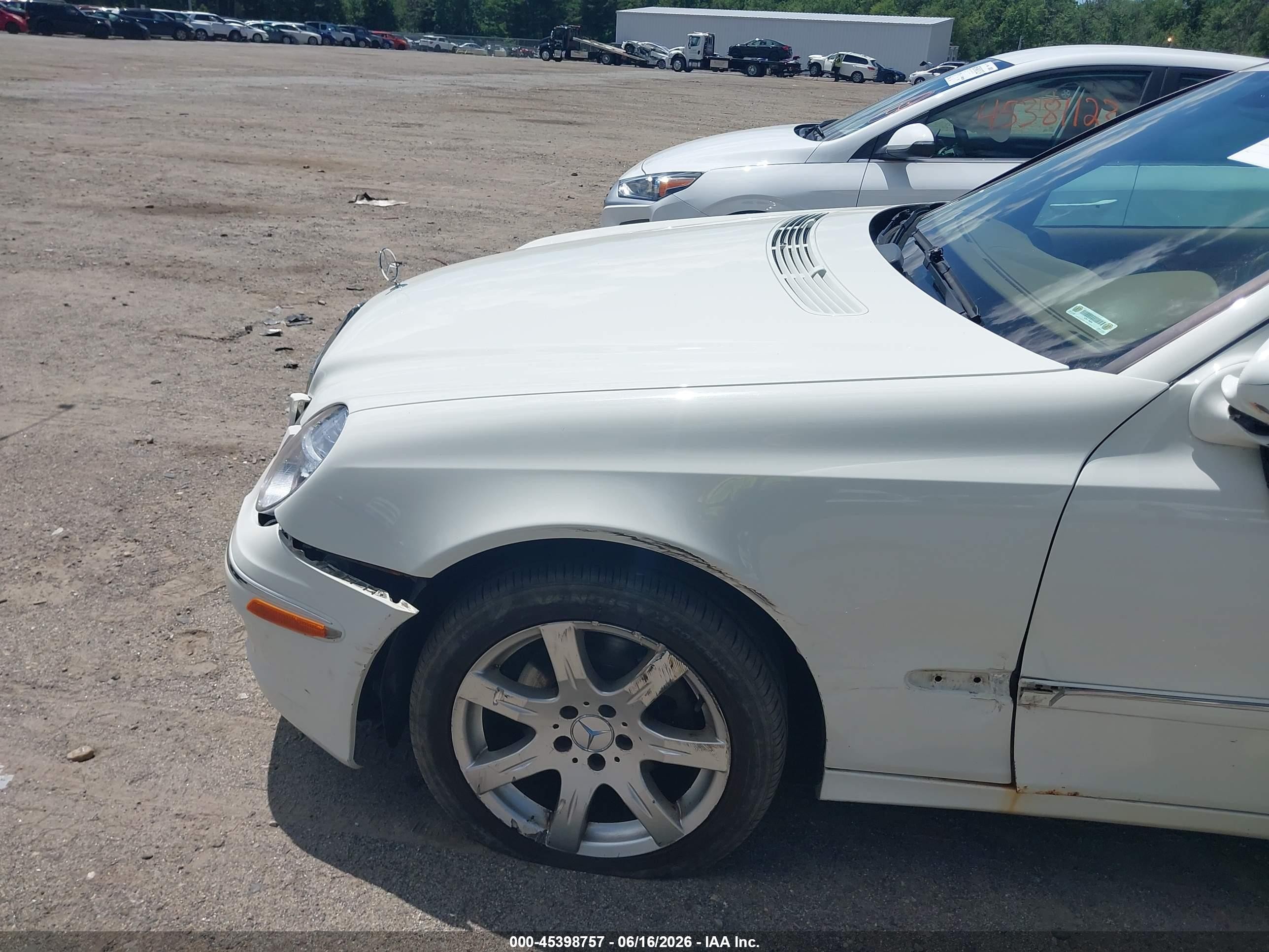 2007 Mercedes-benz E 350 4matic White vin: WDBUH87X67X217290