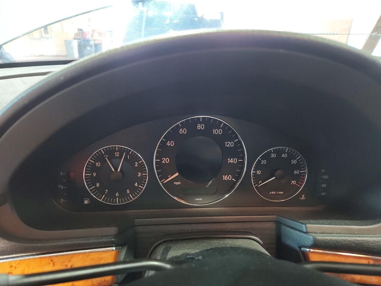 2009 Mercedes-benz E 350 4matic Silver vin: WDBUH87X69B393577