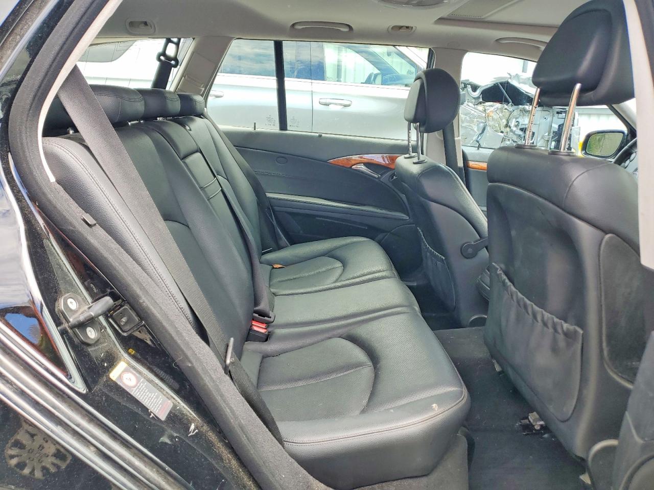 2009 Mercedes-benz E 350 4matic Black vin: WDBUH87X89B380216
