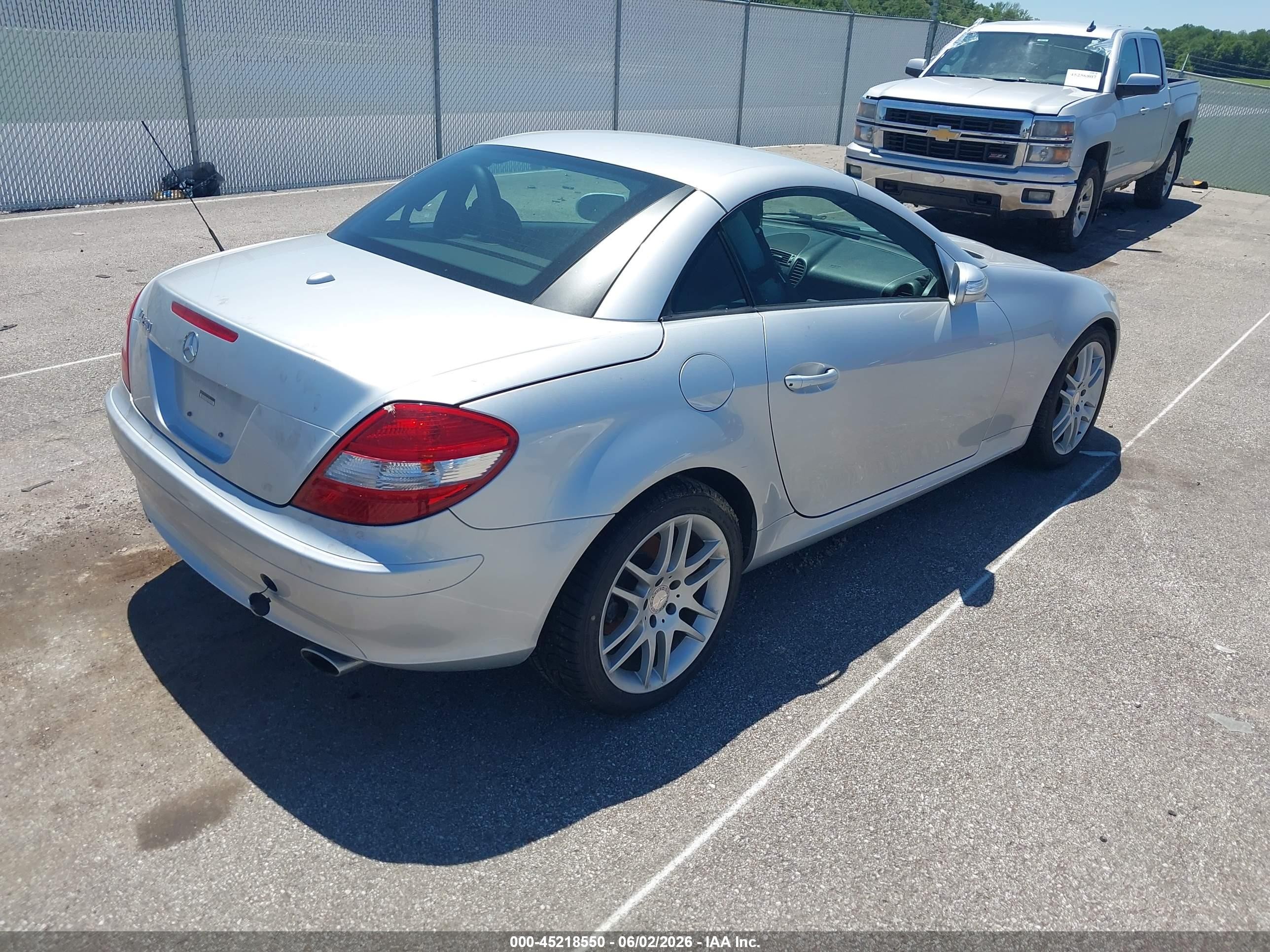 2007 Mercedes-benz Slk 280   Silver vin: WDBWK54F07F150258