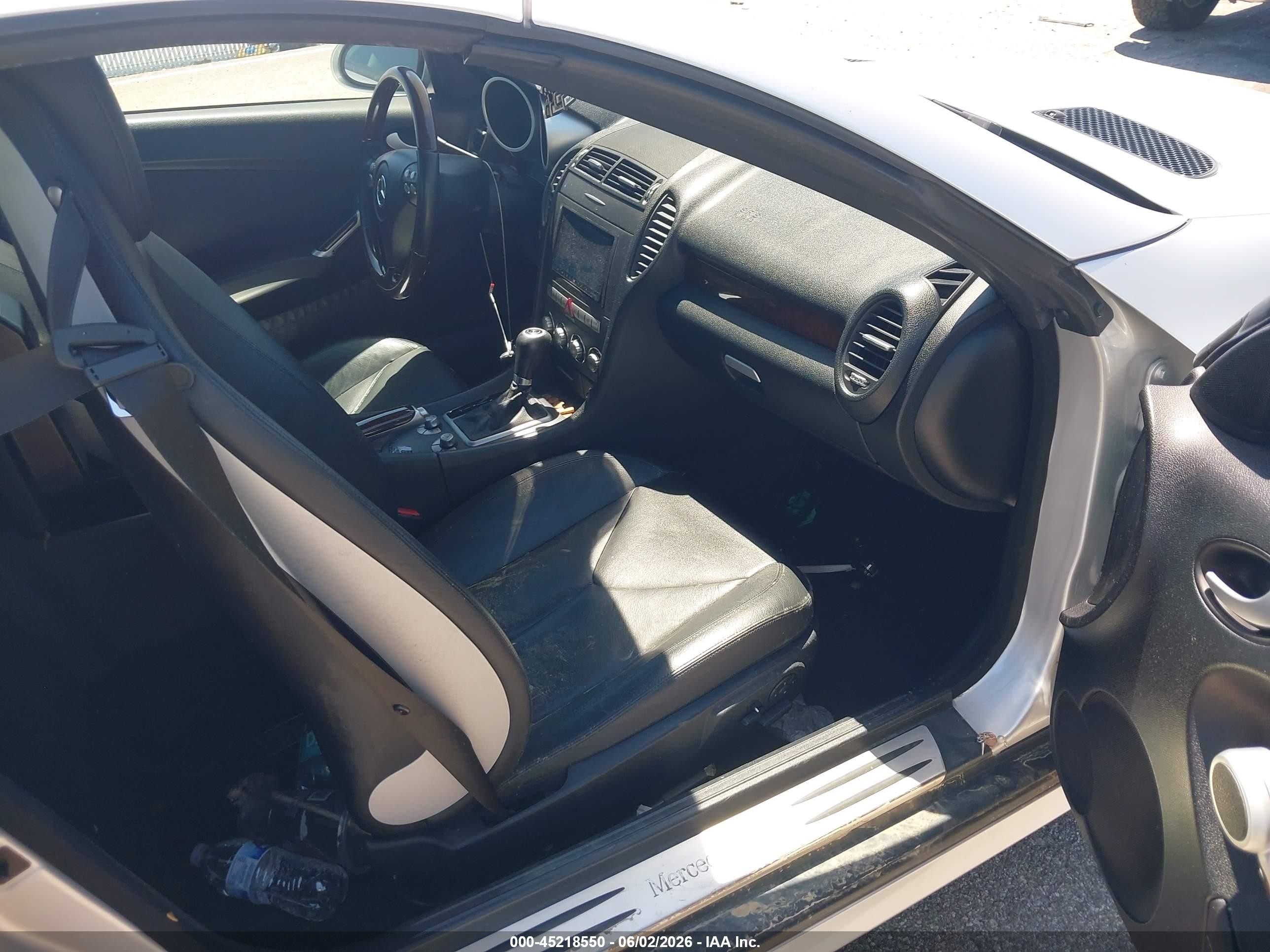 2007 Mercedes-benz Slk 280   Silver vin: WDBWK54F07F150258