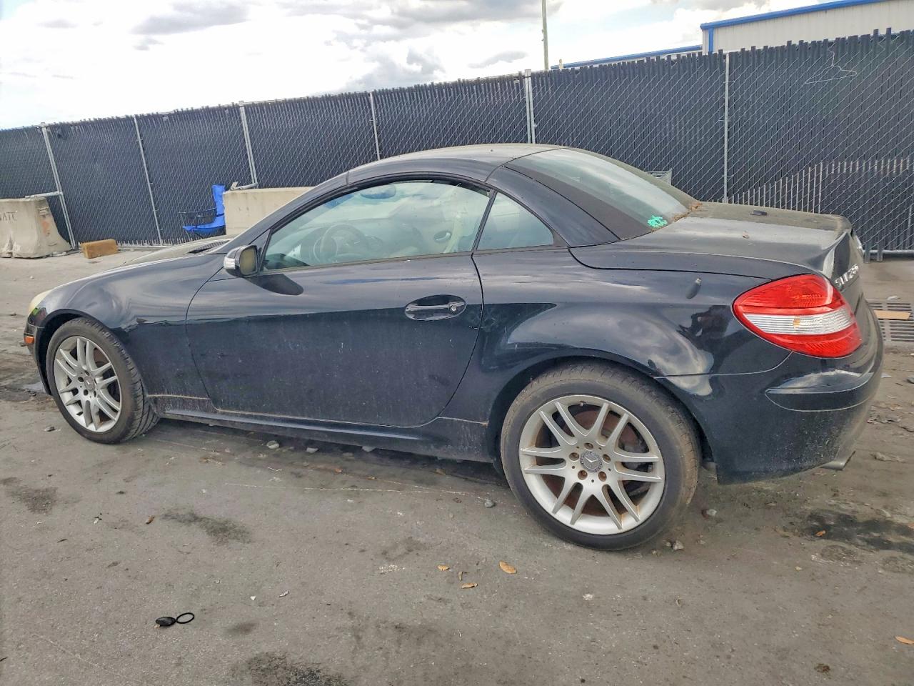 2007 Mercedes-benz Slk 280 Black vin: WDBWK54F07F152950