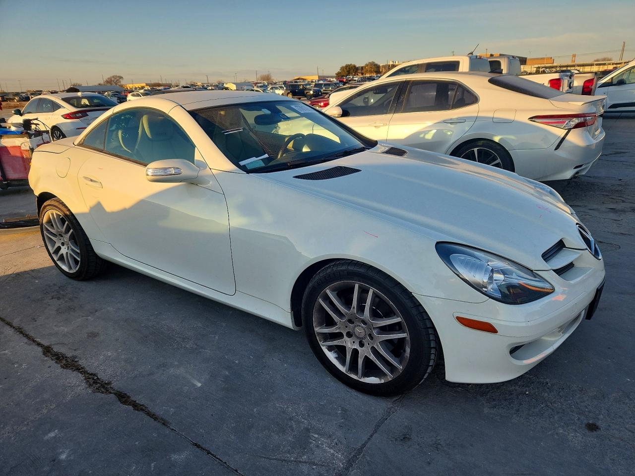 2007 Mercedes-benz Slk 280 White vin: WDBWK54F07F153371