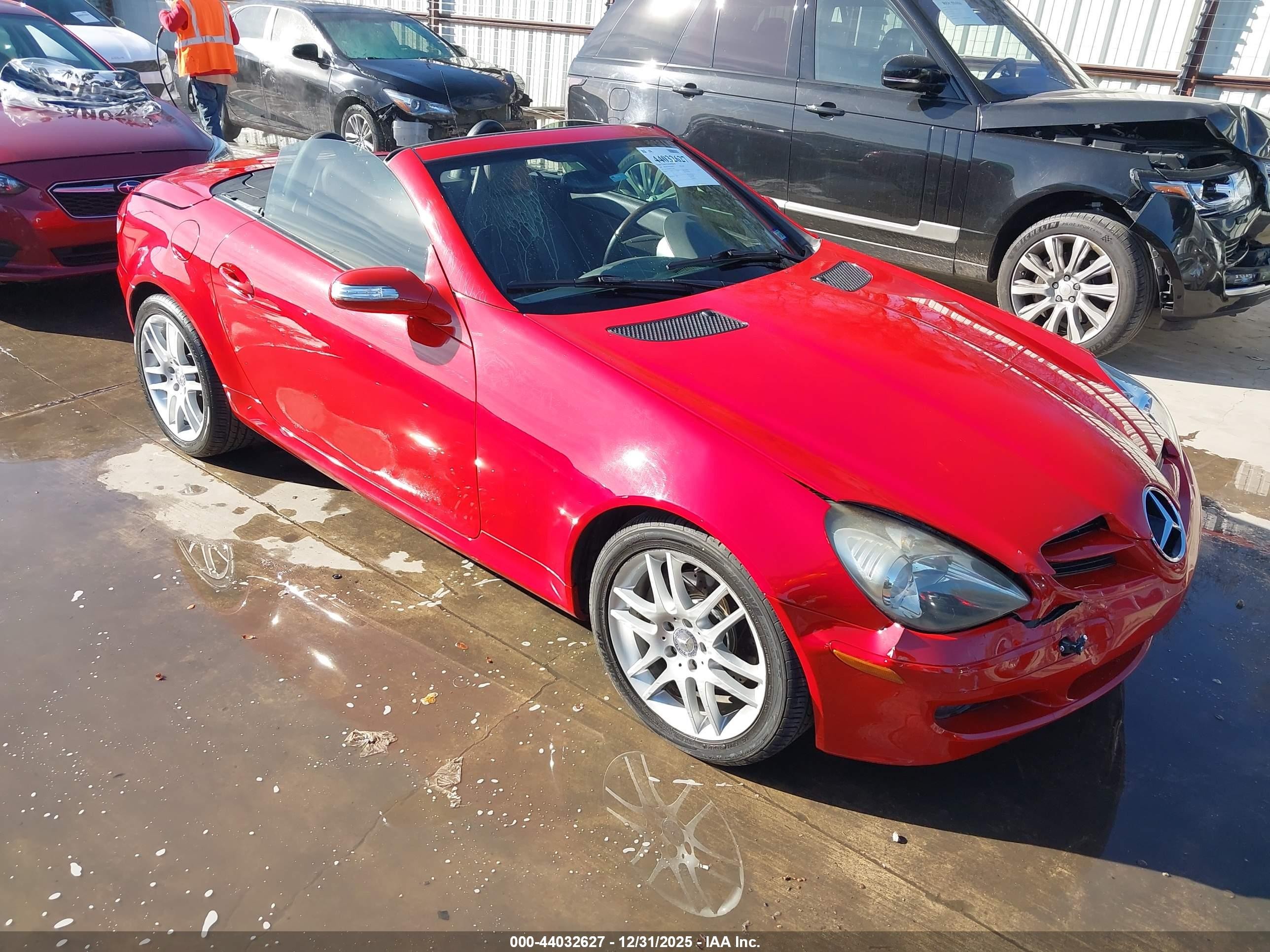 2007 Mercedes-benz Slk 280   Red vin: WDBWK54F07F157940