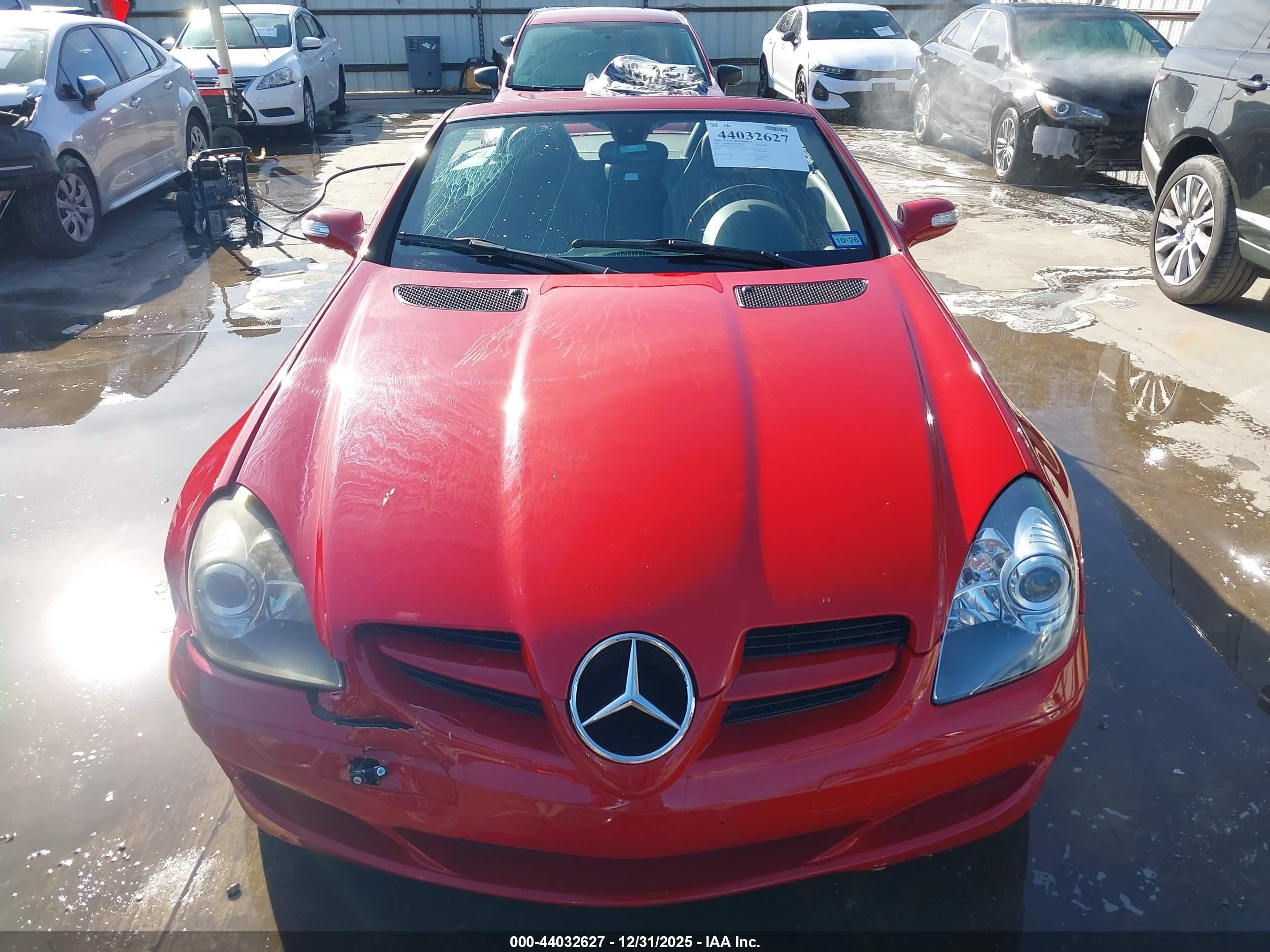 2007 Mercedes-benz Slk 280   Red vin: WDBWK54F07F157940