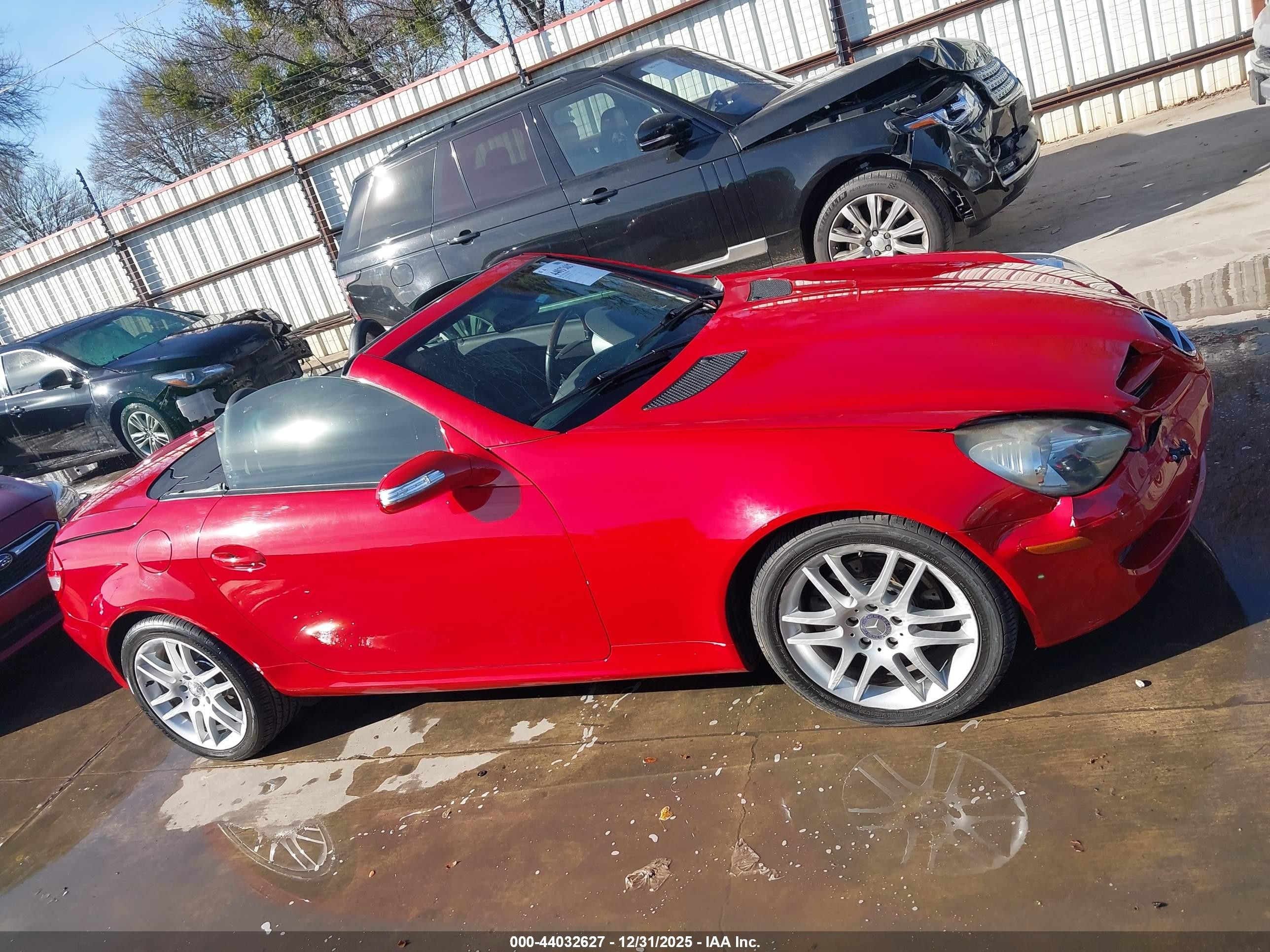 2007 Mercedes-benz Slk 280   Red vin: WDBWK54F07F157940