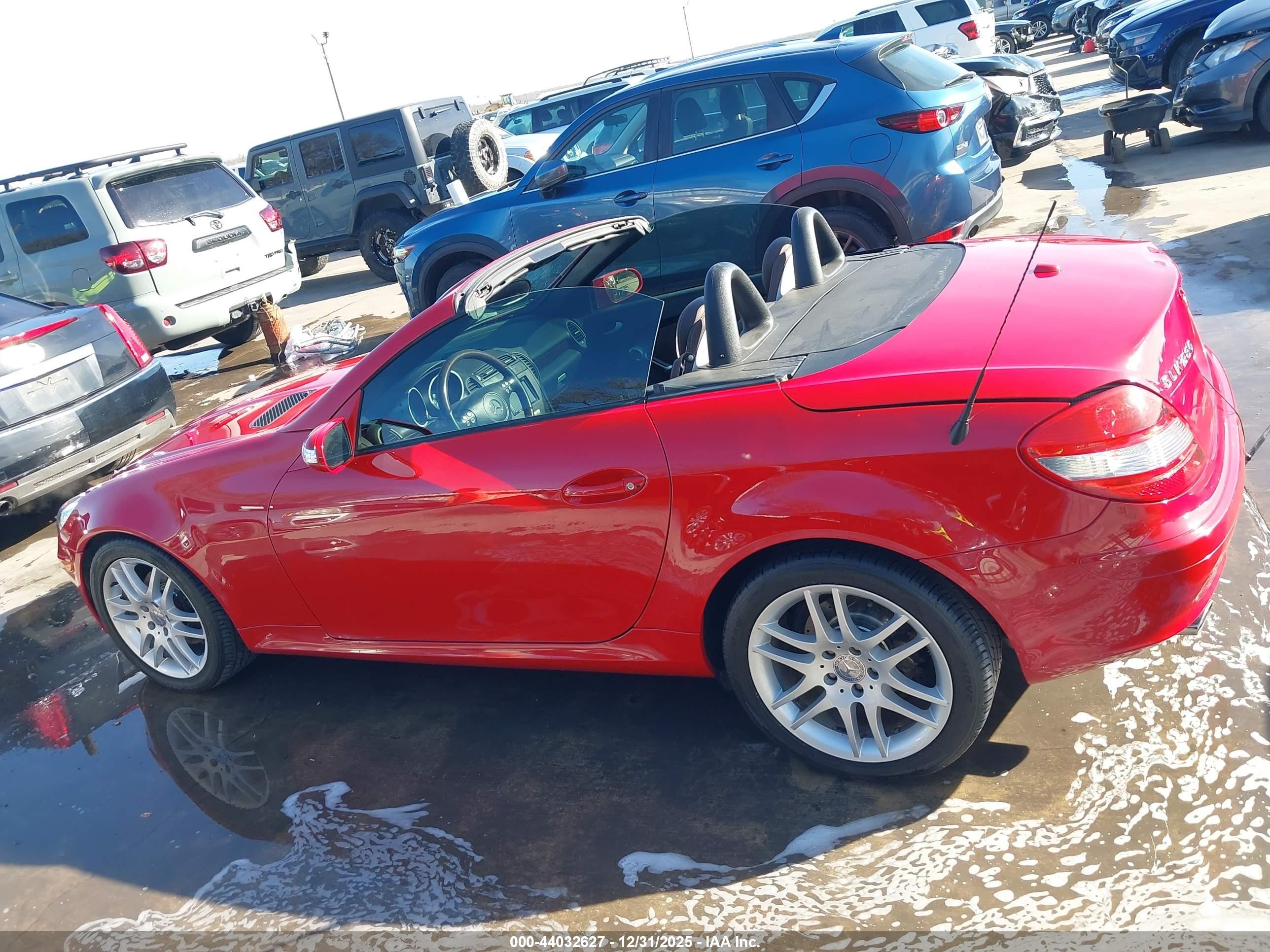2007 Mercedes-benz Slk 280   Red vin: WDBWK54F07F157940
