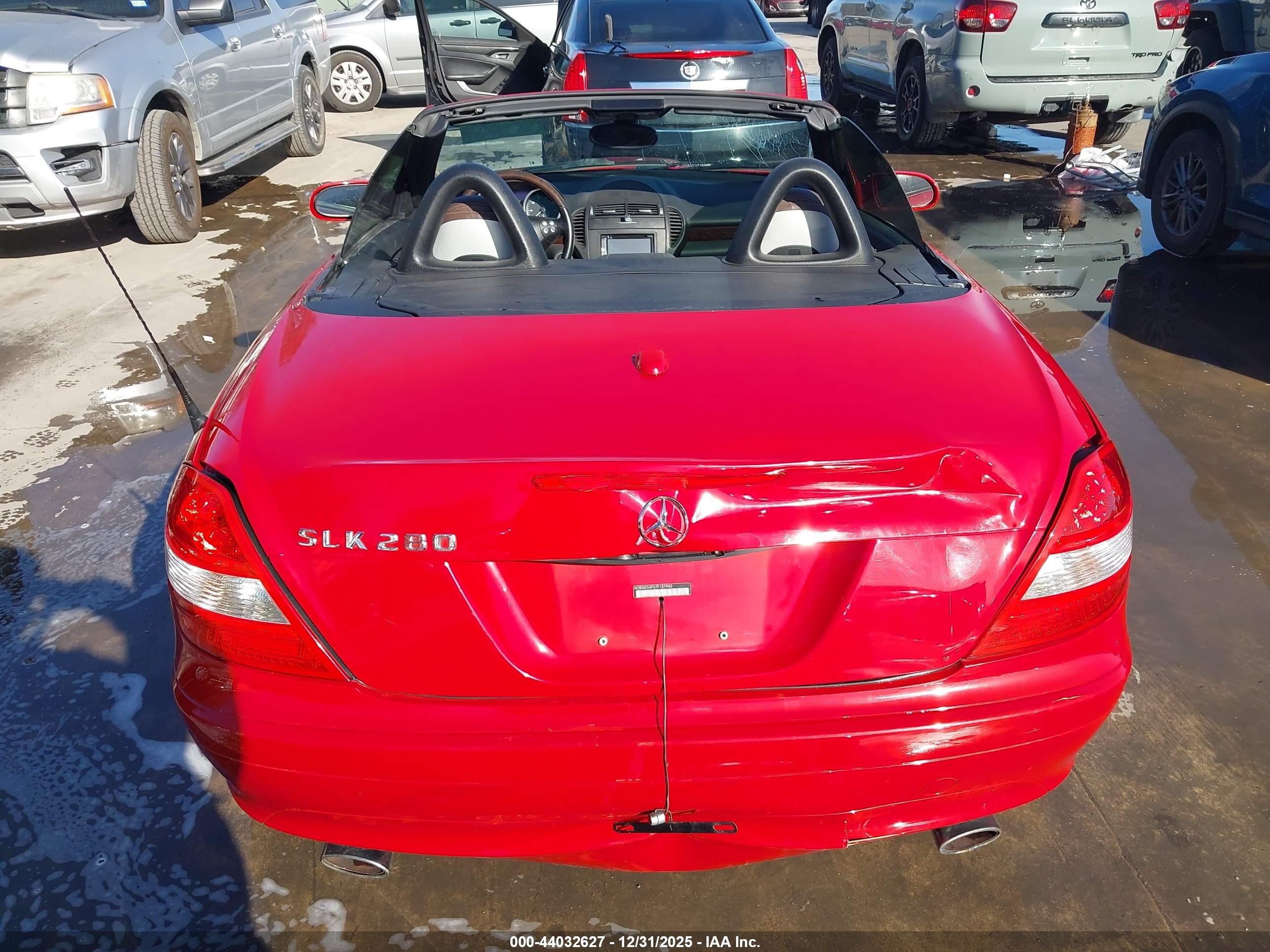 2007 Mercedes-benz Slk 280   Red vin: WDBWK54F07F157940