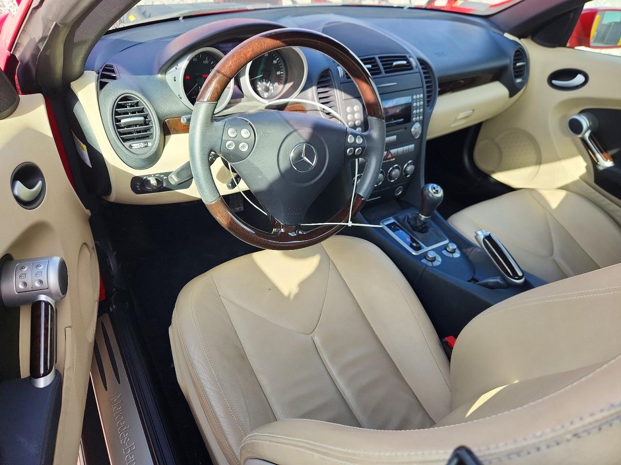 2007 Mercedes-benz Slk 280 Red vin: WDBWK54F07F167853