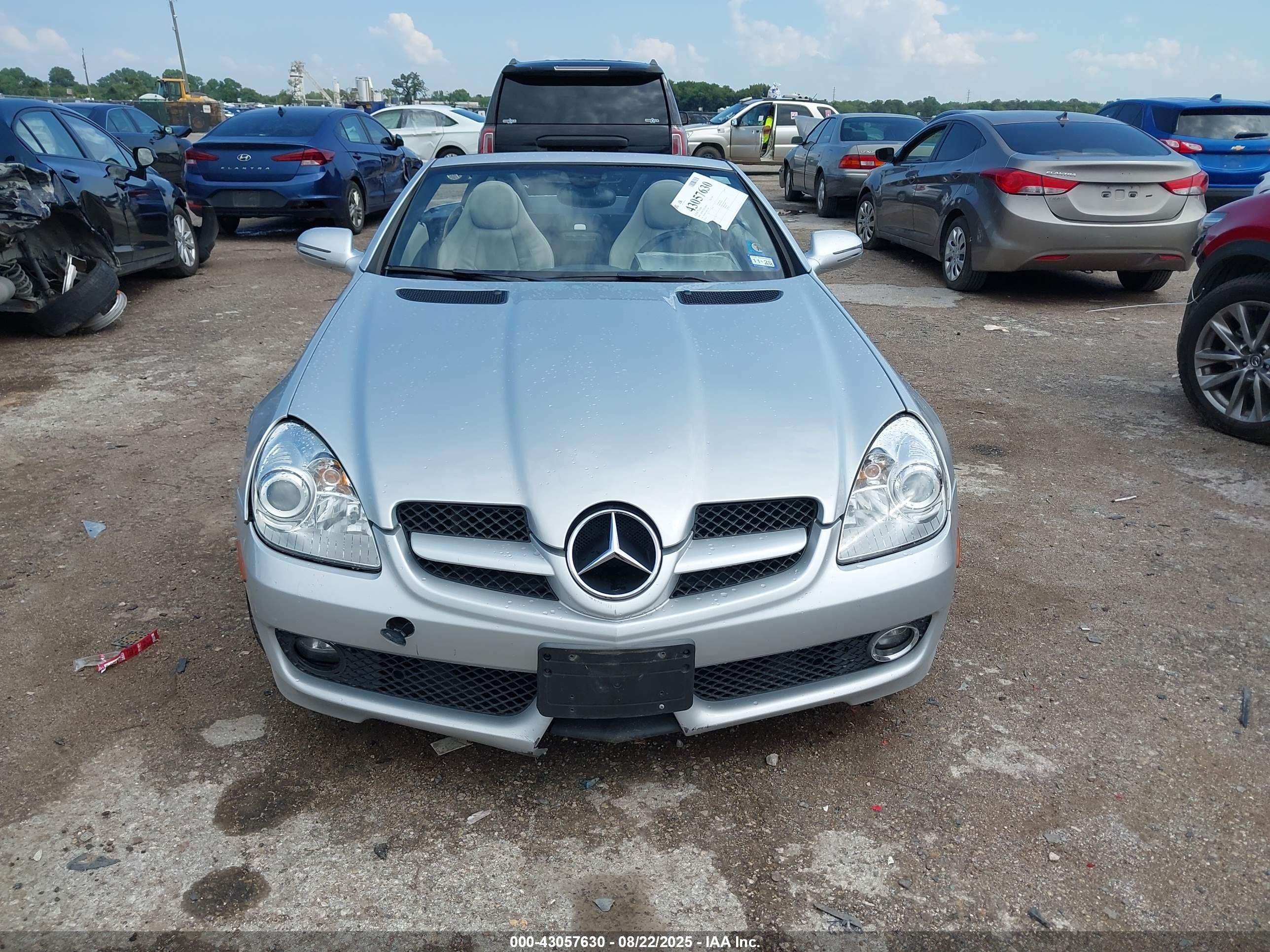 2009 Mercedes-benz Slk 300   Silver vin: WDBWK54F09F191895