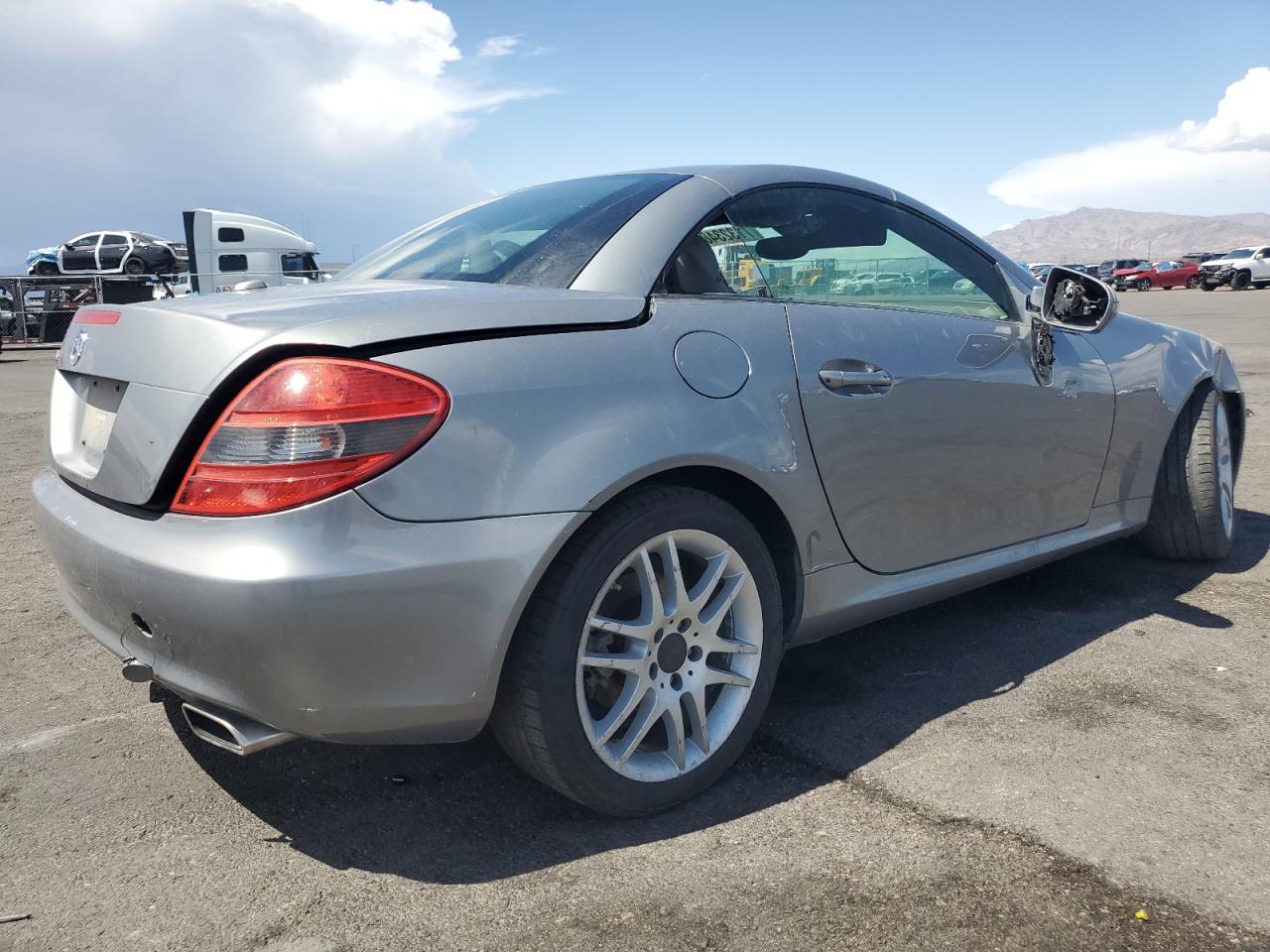 2009 Mercedes-benz Slk 300 Silver vin: WDBWK54F09F192223