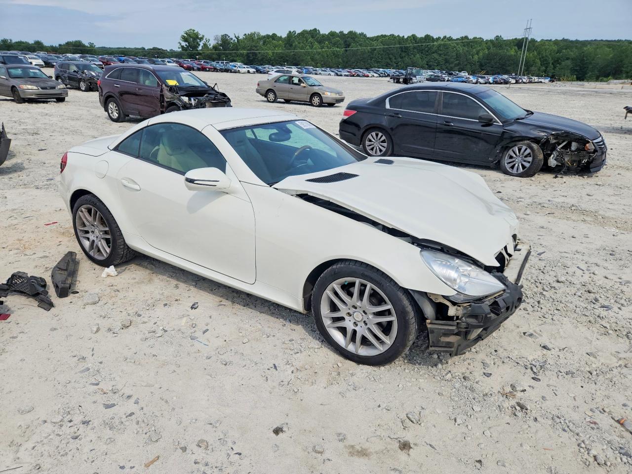 2009 Mercedes-benz Slk 300 White vin: WDBWK54F09F192402