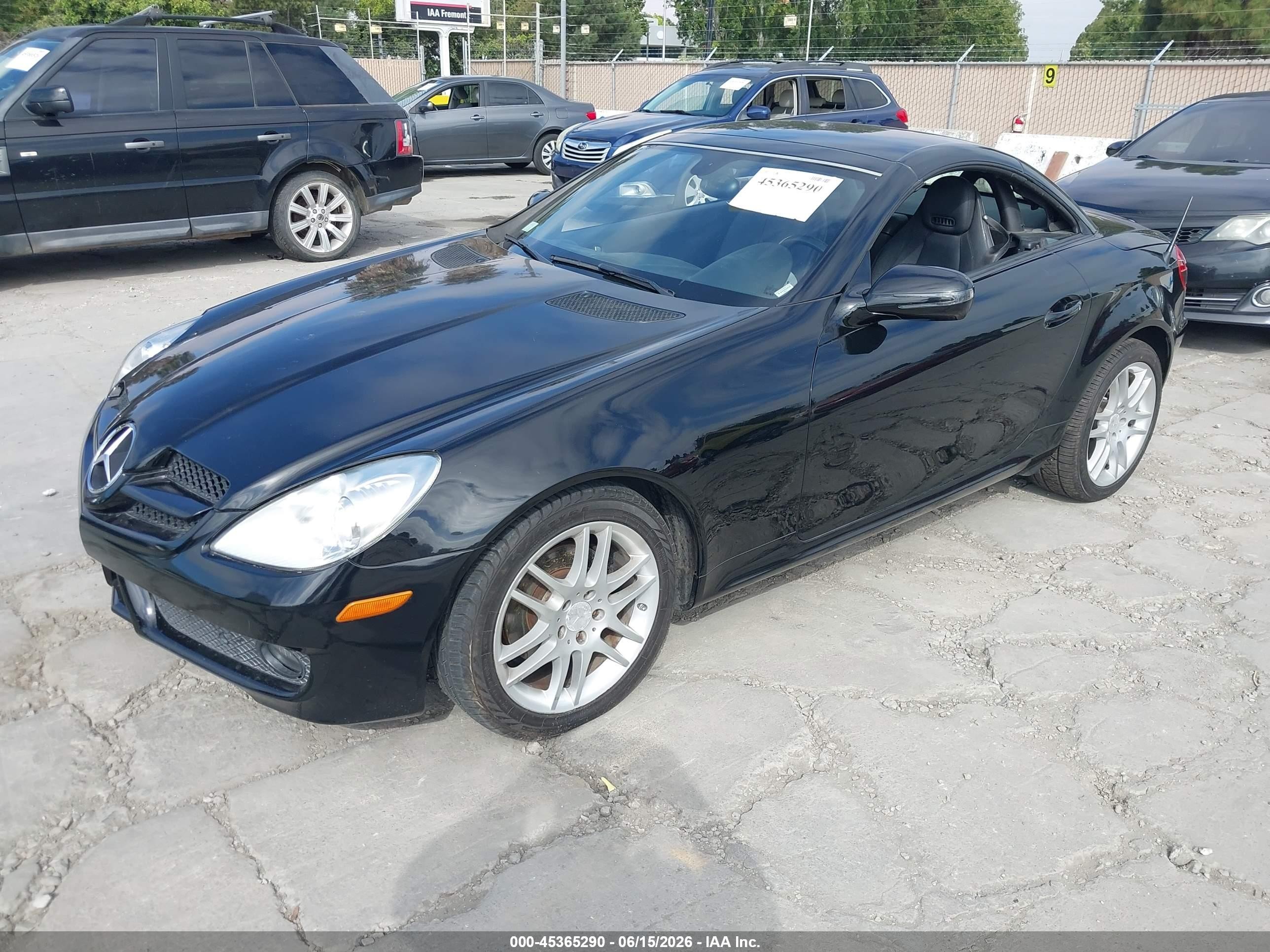 2009 Mercedes-benz Slk 300   Black vin: WDBWK54F09F192528