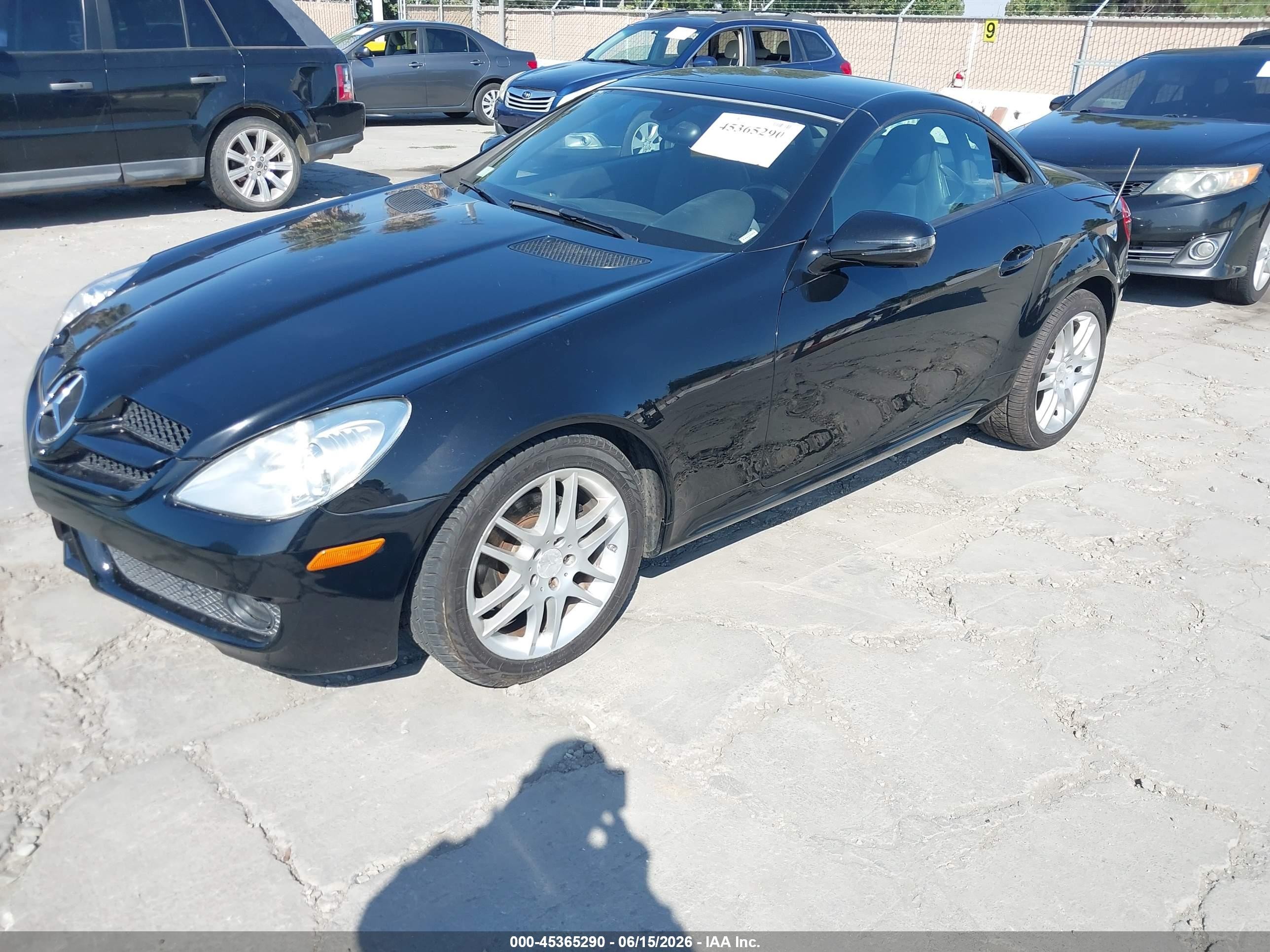 2009 Mercedes-benz Slk 300   Black vin: WDBWK54F09F192528