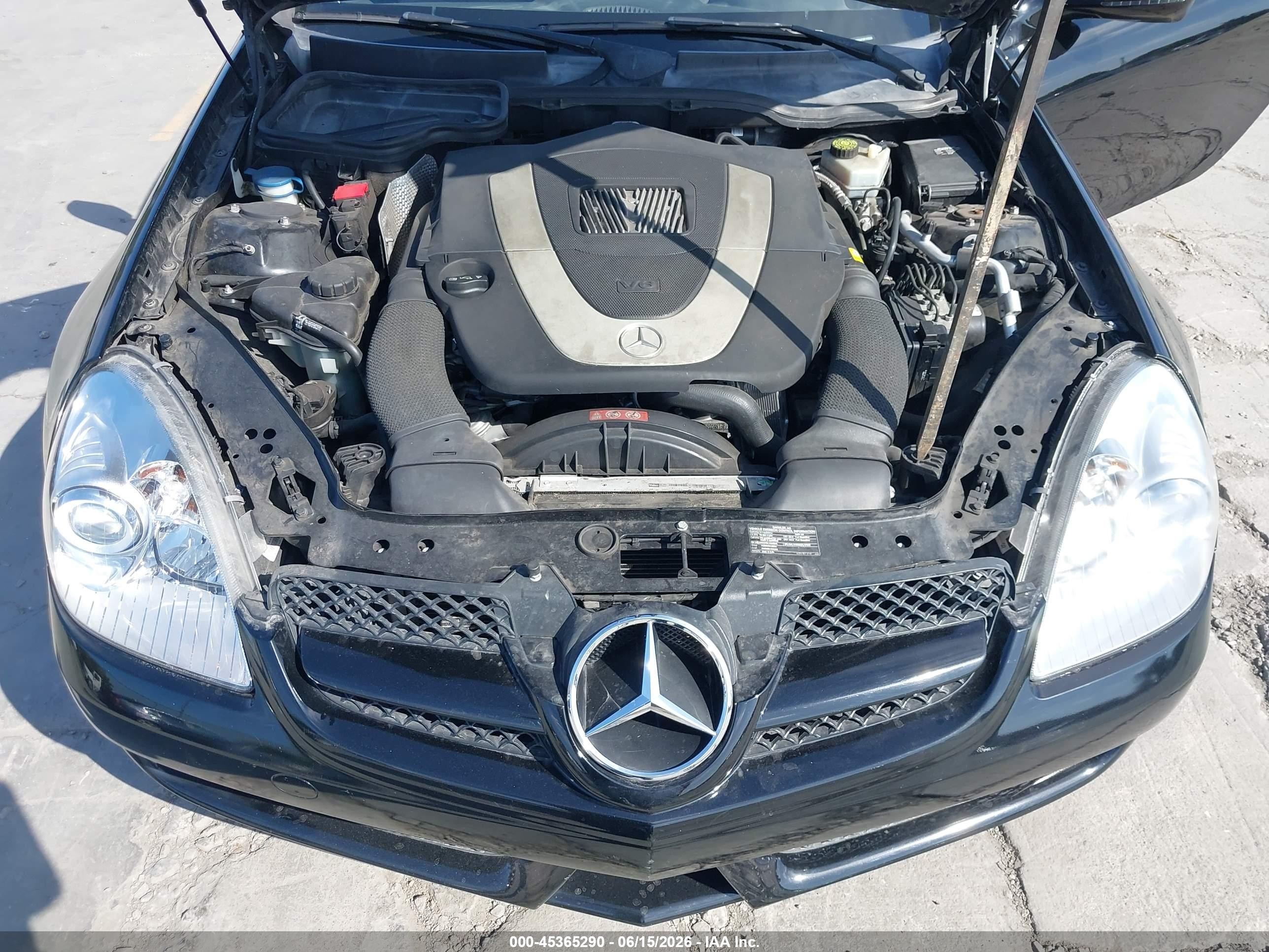2009 Mercedes-benz Slk 300   Black vin: WDBWK54F09F192528