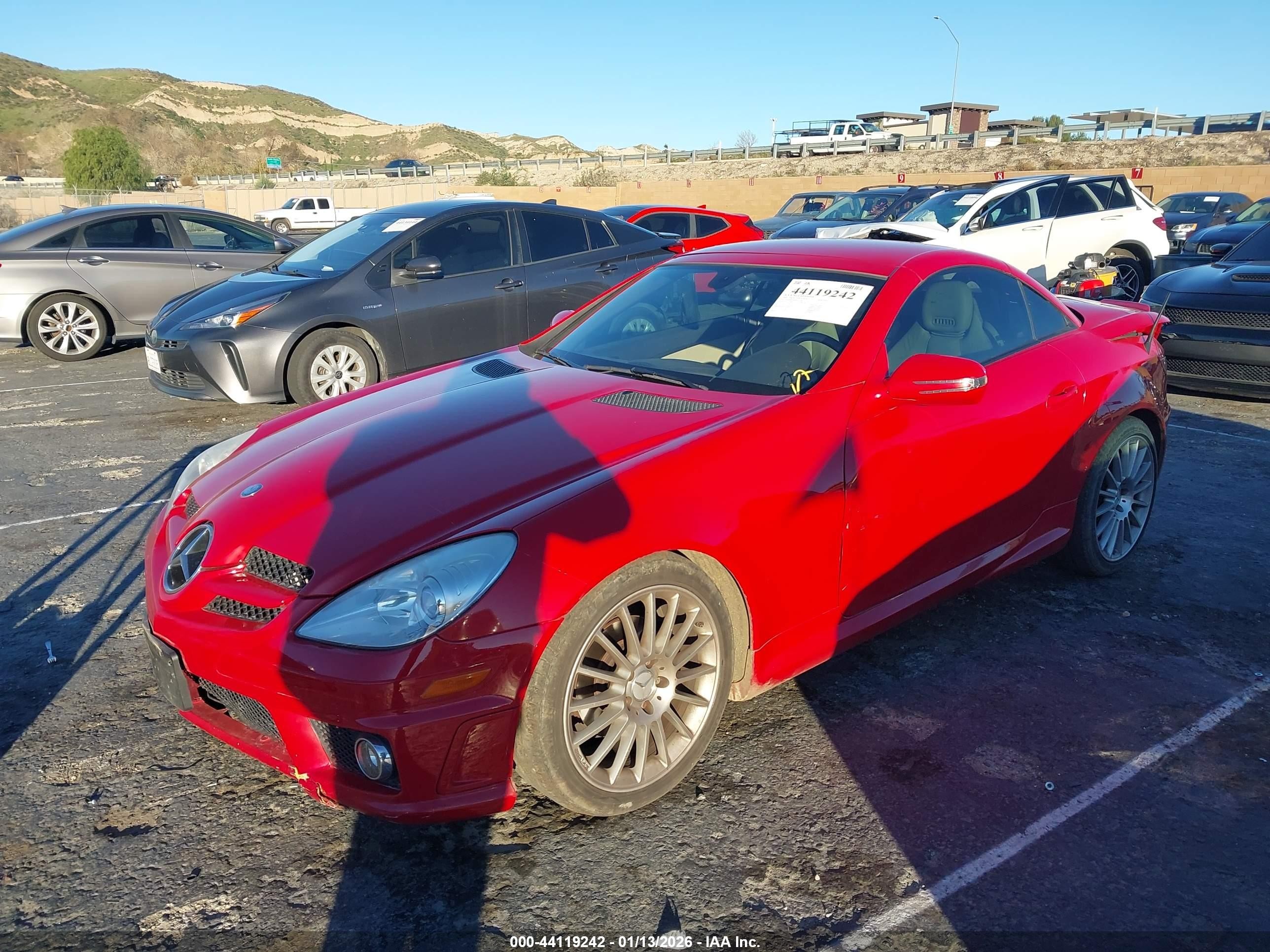 2009 Mercedes-benz Slk 300   Red vin: WDBWK54F09F215161
