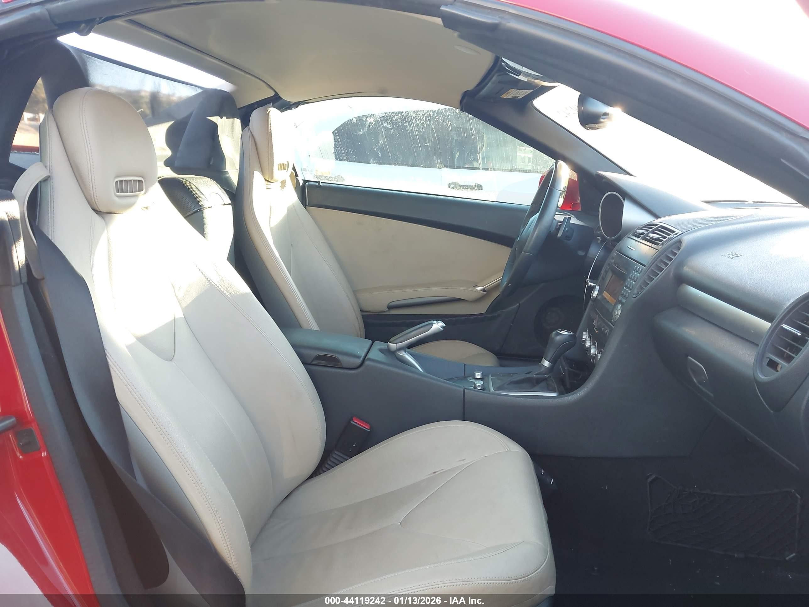 2009 Mercedes-benz Slk 300   Red vin: WDBWK54F09F215161