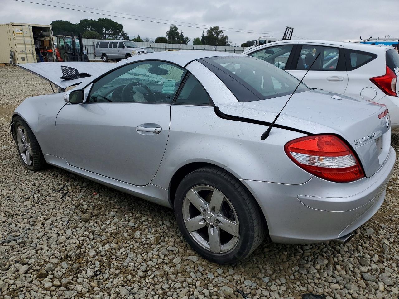 2007 Mercedes-benz Slk 280 Серебряный vin: WDBWK54F27F139648