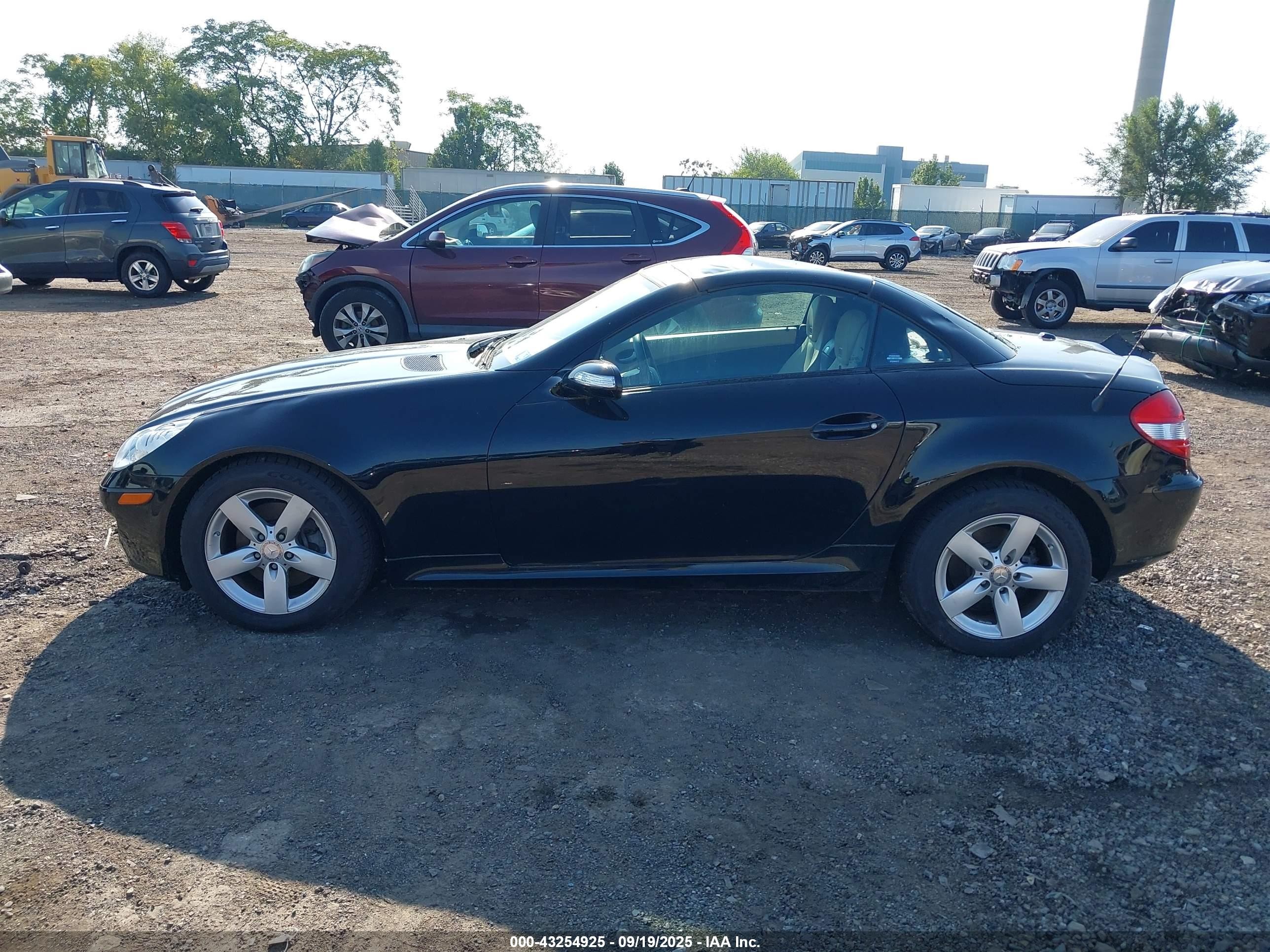2008 Mercedes-benz Slk 280   Black vin: WDBWK54F28F177656