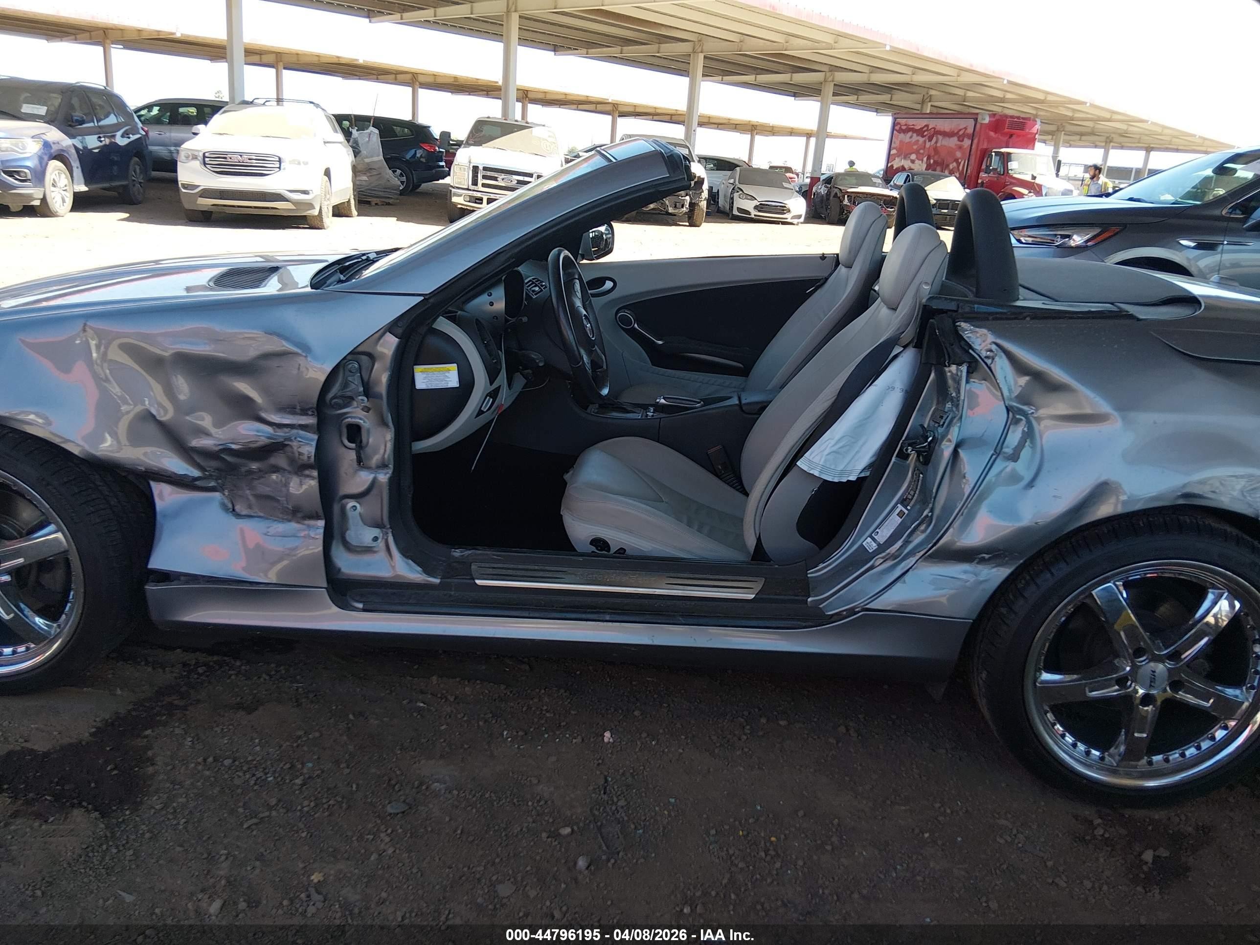 2009 Mercedes-benz Slk 300   Серебряный vin: WDBWK54F29F191008