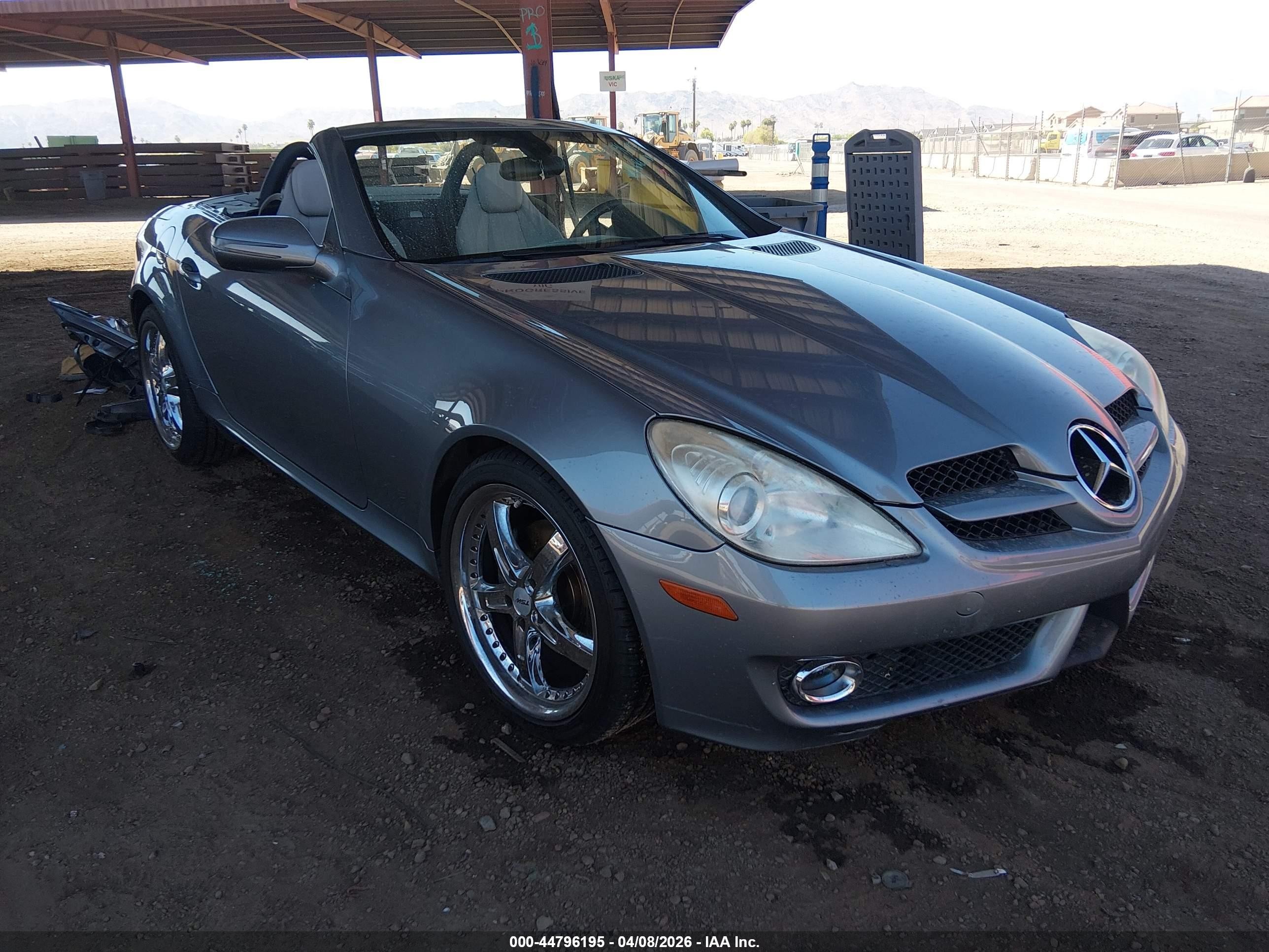 2009 Mercedes-benz Slk 300   Серебряный vin: WDBWK54F29F191008