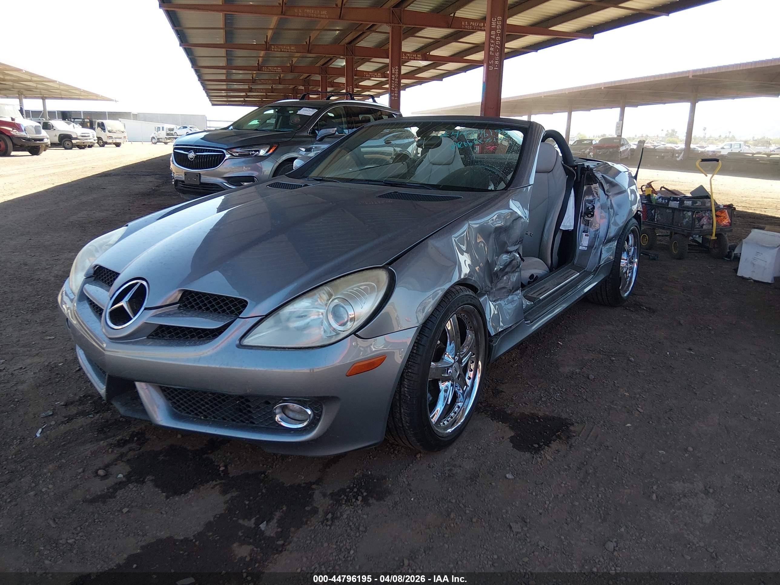 2009 Mercedes-benz Slk 300   Серебряный vin: WDBWK54F29F191008